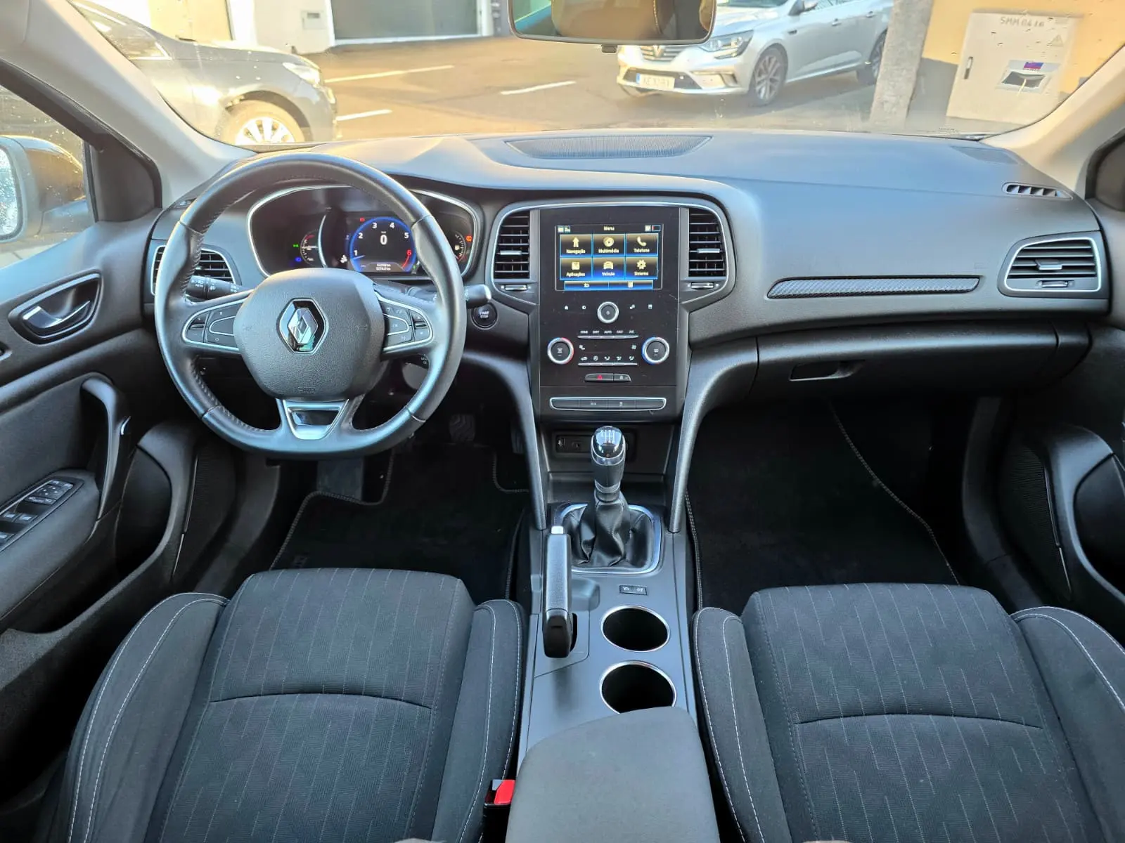 Renault Mégane Sport Tourer 1.3 TCe Limited 26