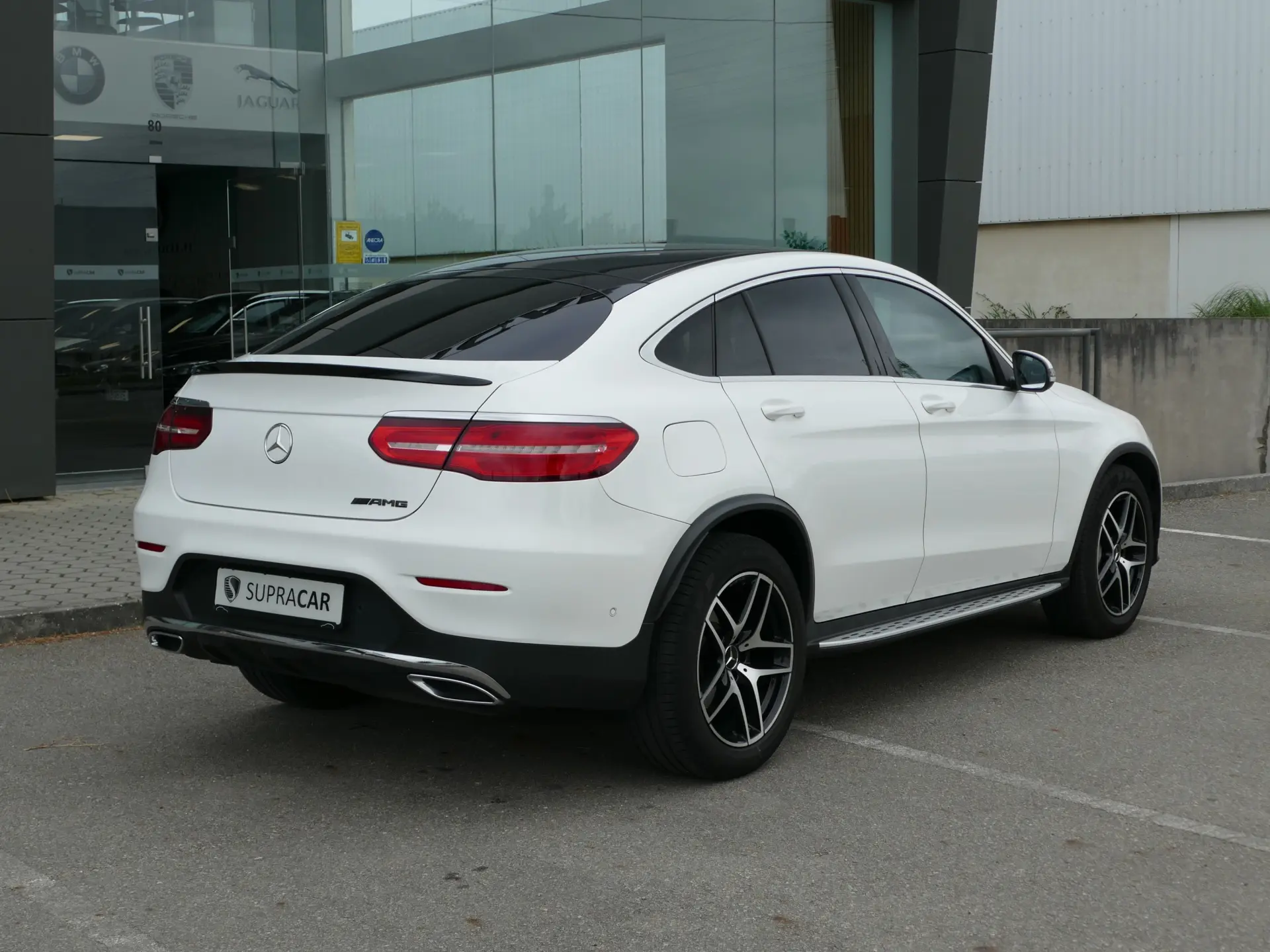 Mercedes-Benz GLC 220 d 4Matic 9G-TRONIC AMG Line 4