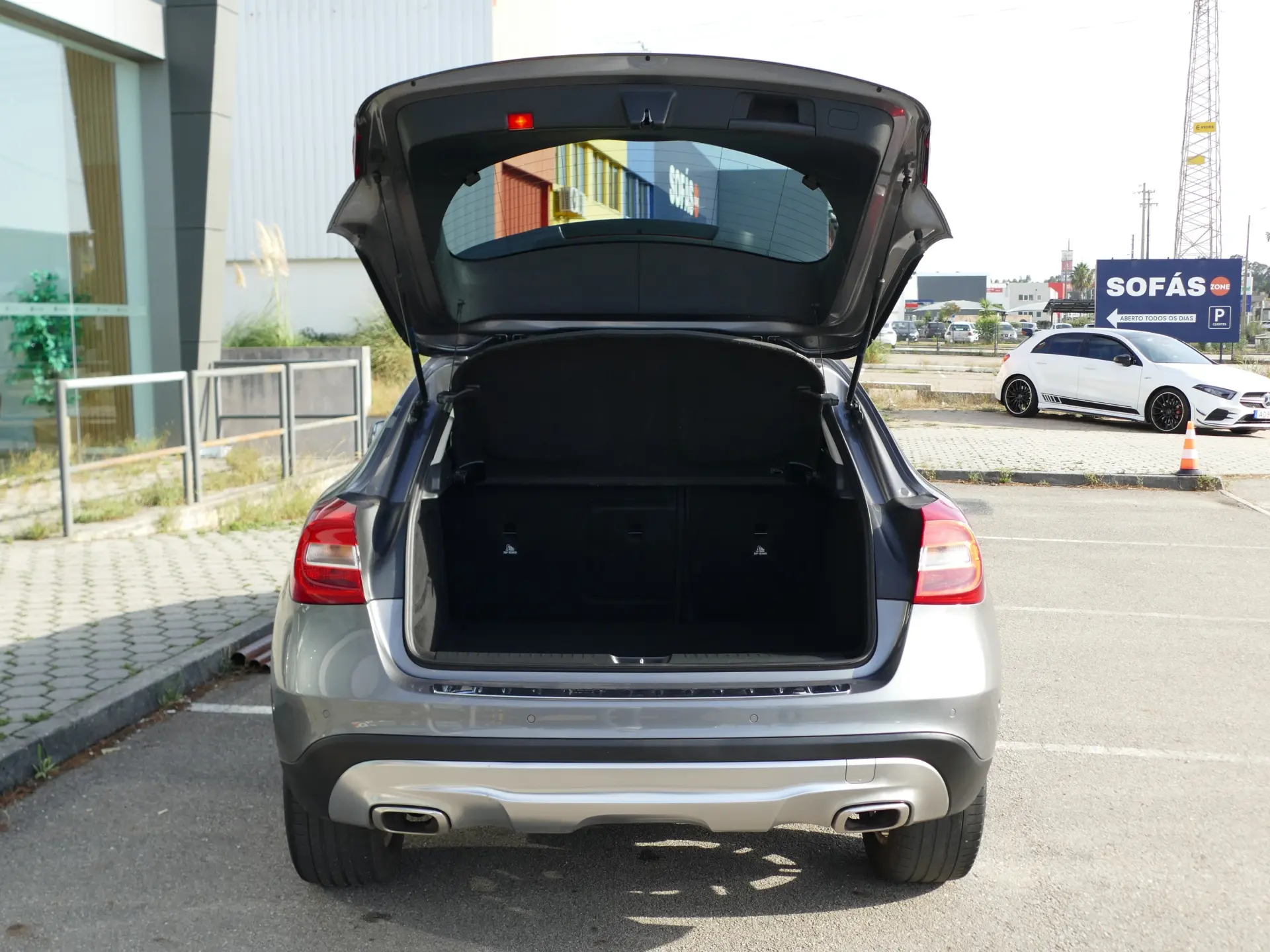 Mercedes-Benz GLA 180 d Urban Aut. 13
