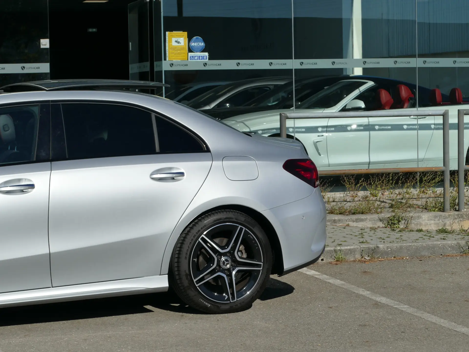 Mercedes-Benz A 200 Limousine AMG Line Aut. 16