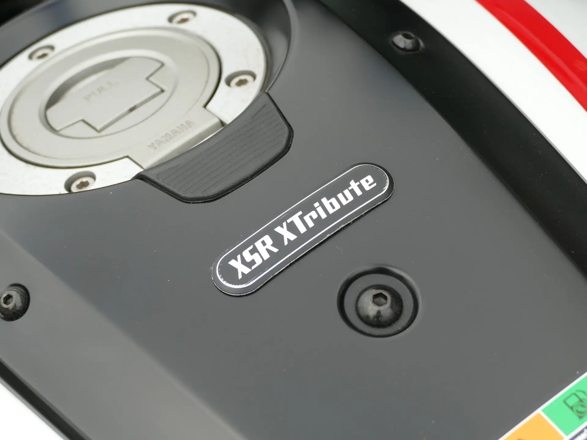 Yamaha XSR 700 Tribute 12