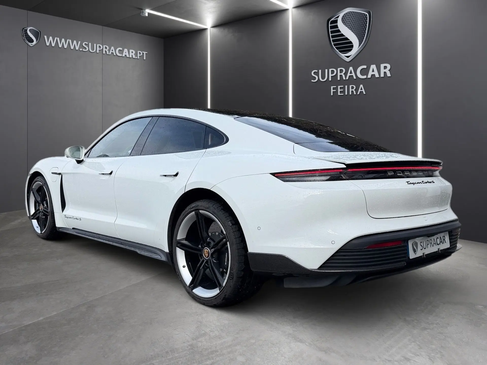 Porsche Taycan Turbo S 5