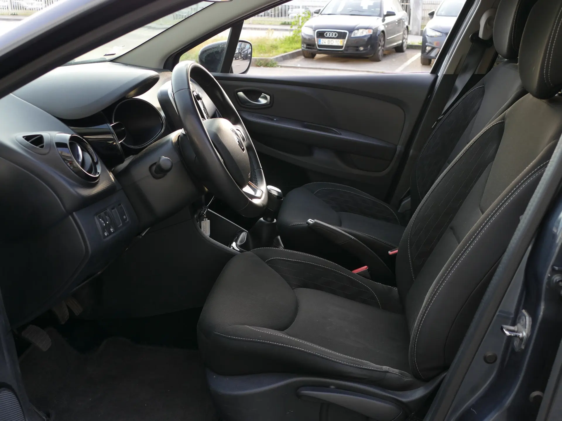 Renault Clio Sport Tourer 0.9 TCe Limited 25