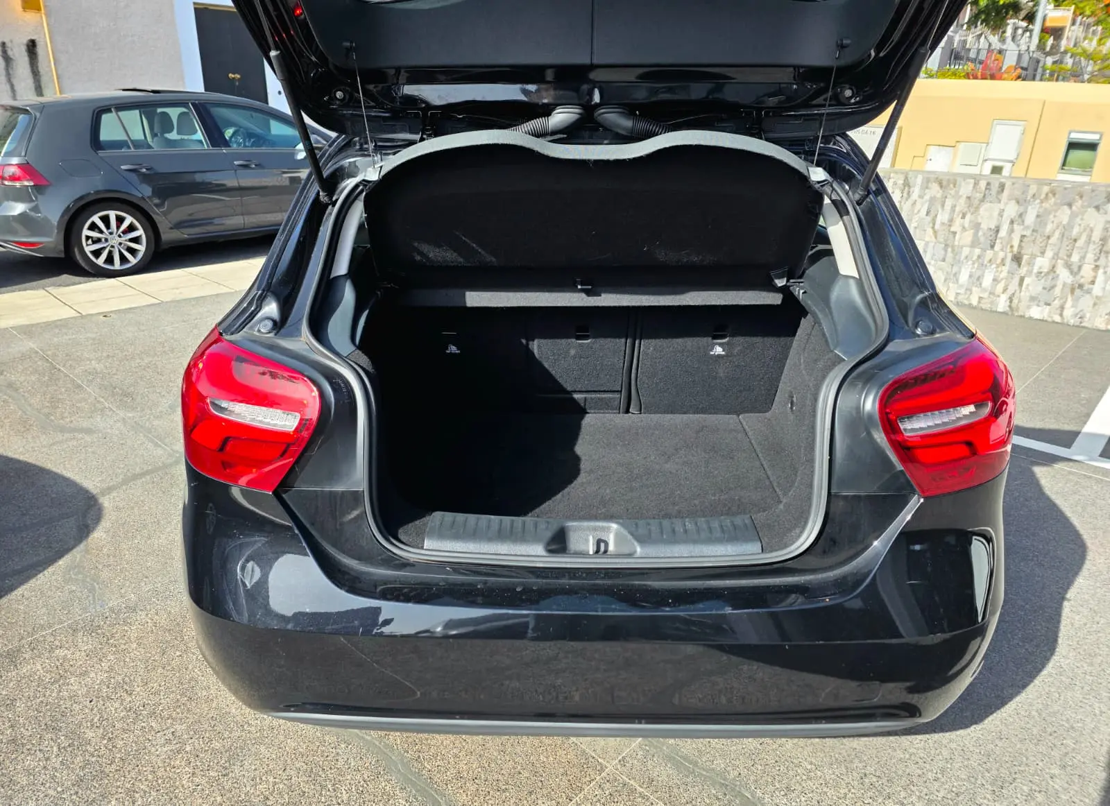 Mercedes-Benz A 180 d Urban 8