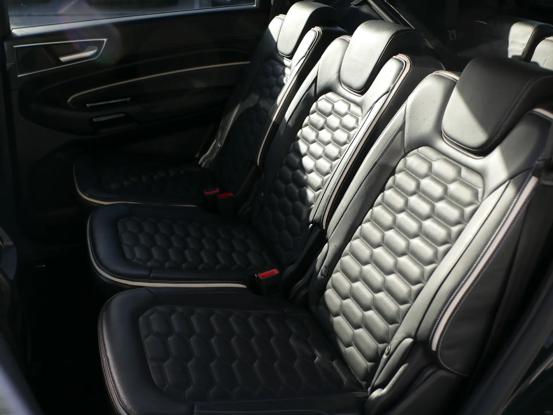 Ford S-Max 2.0 TDCi Vignale Powershift 36