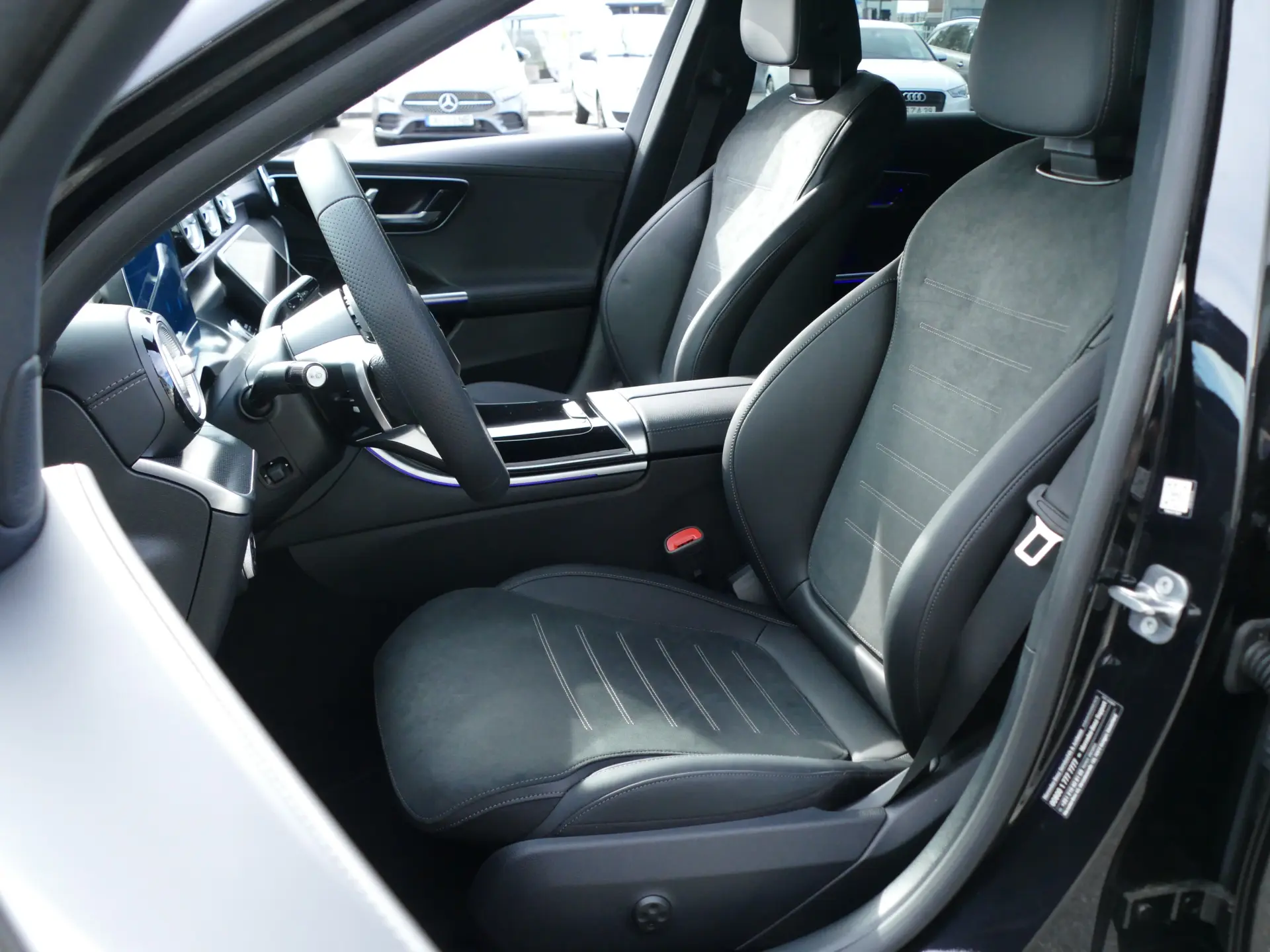 Mercedes-Benz C 300 e AMG Line 25