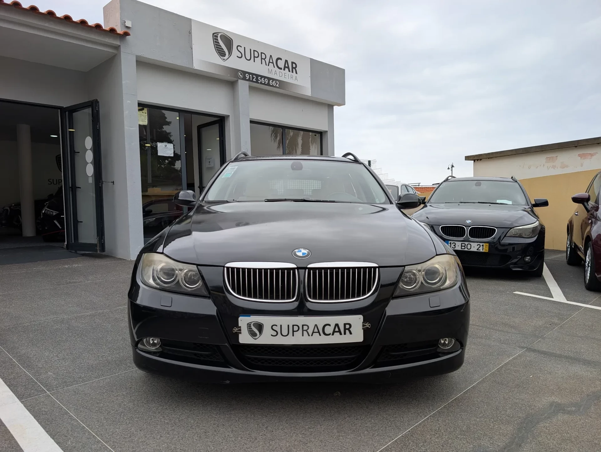 BMW 320 d Touring Exclusive 2