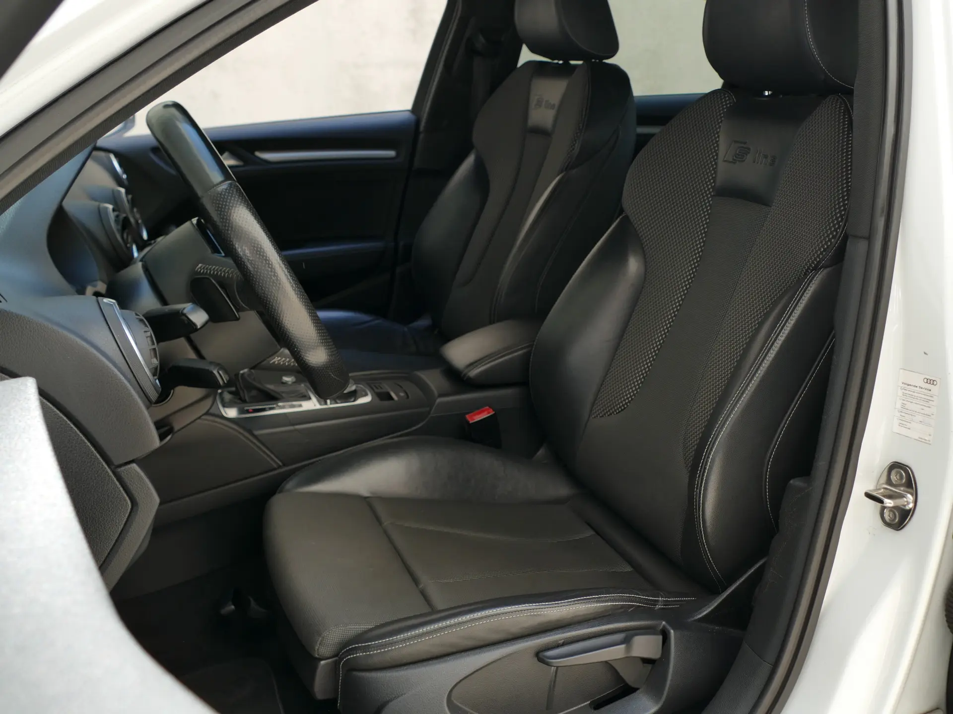 Audi A3 Limousine 1.6 TDI S-line S tronic 26