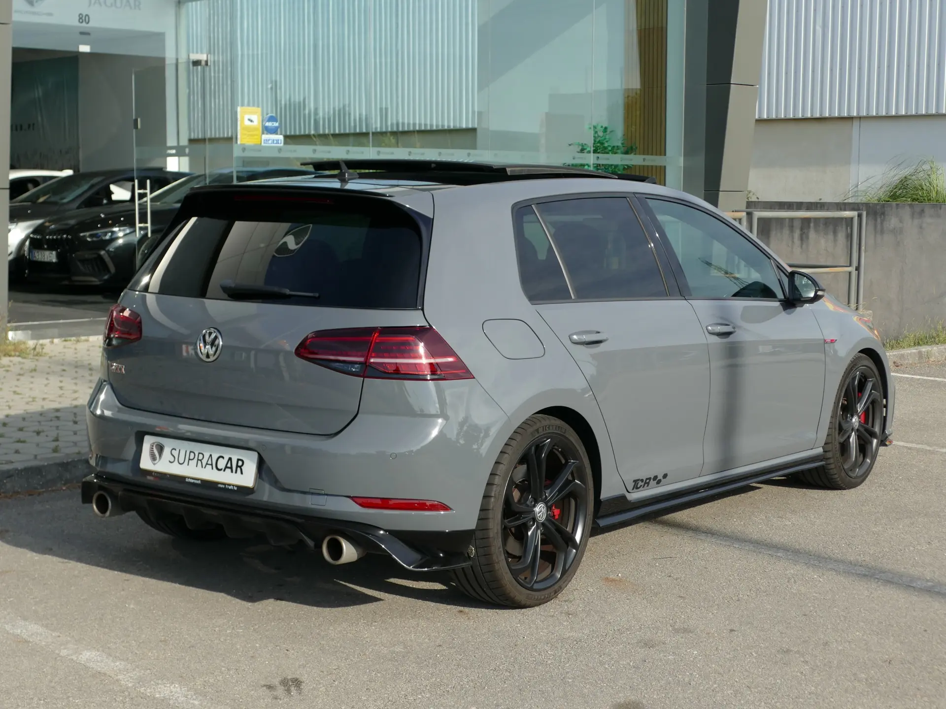 Volkswagen Golf 2.0 TSI GTi TCR DSG 4