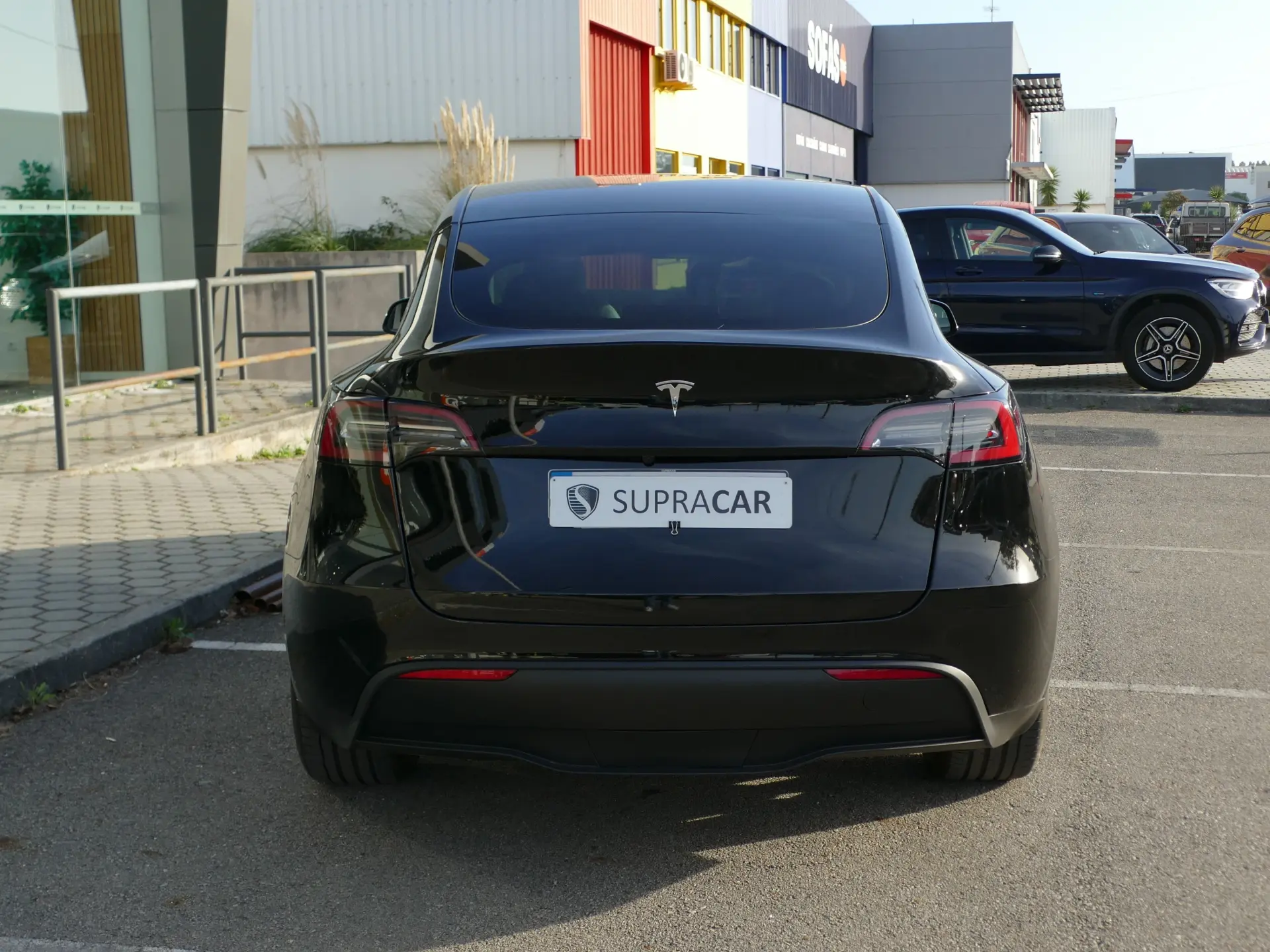 Tesla Model Y Standard 5