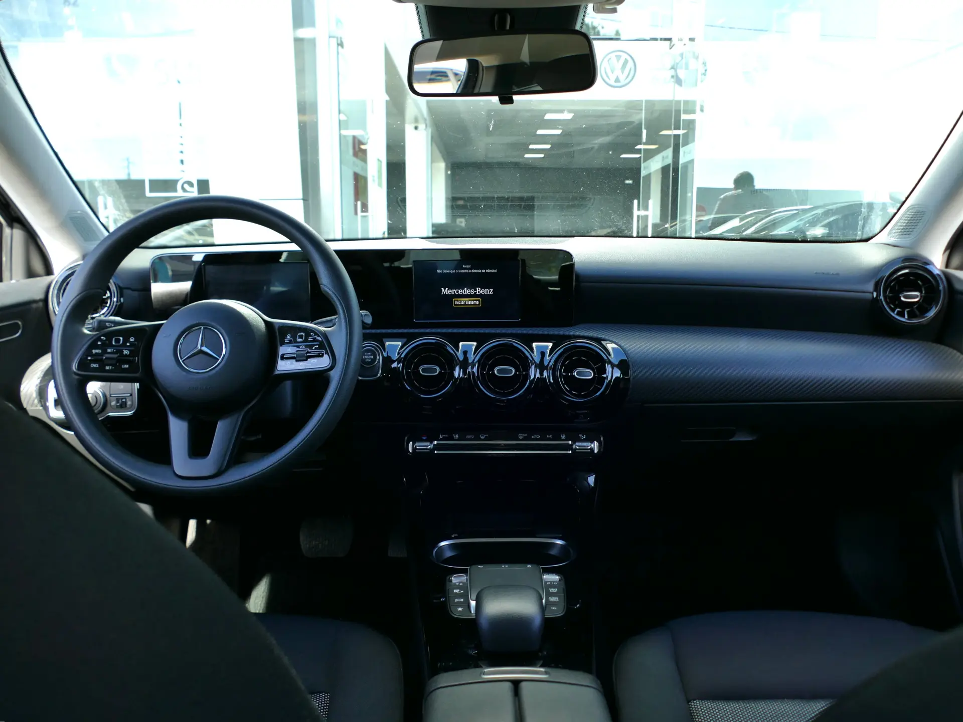 Mercedes-Benz A 250 Limousine e Style Plus 36