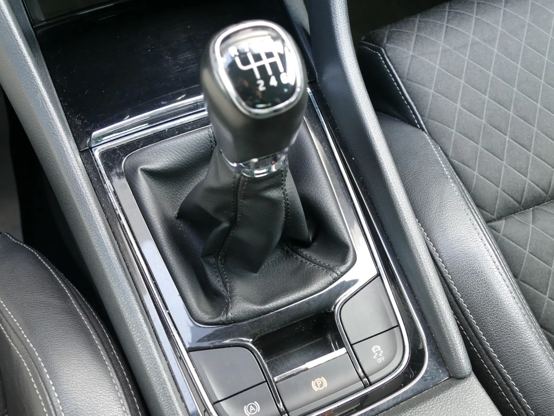 Skoda Karoq 2.0 TDI Ambition 21