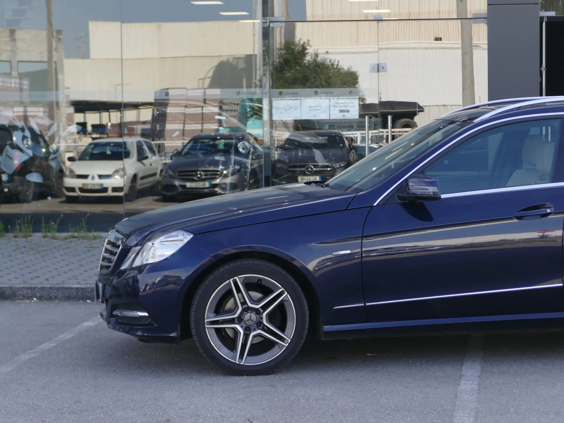 Mercedes-Benz E 220 CDi Avantgarde BE Auto. 16