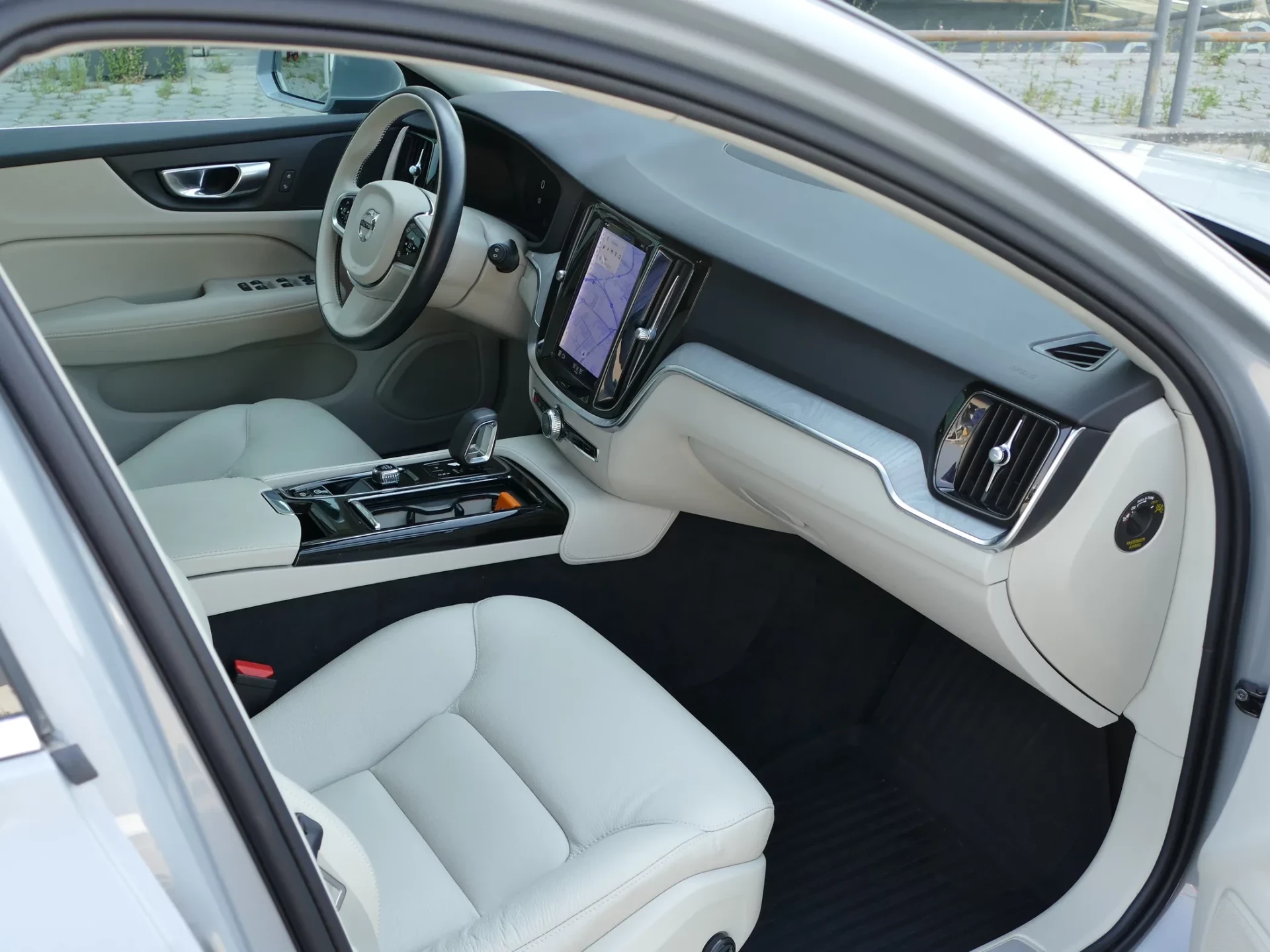 Volvo V60 2.0 T6 AWD TE Core 26