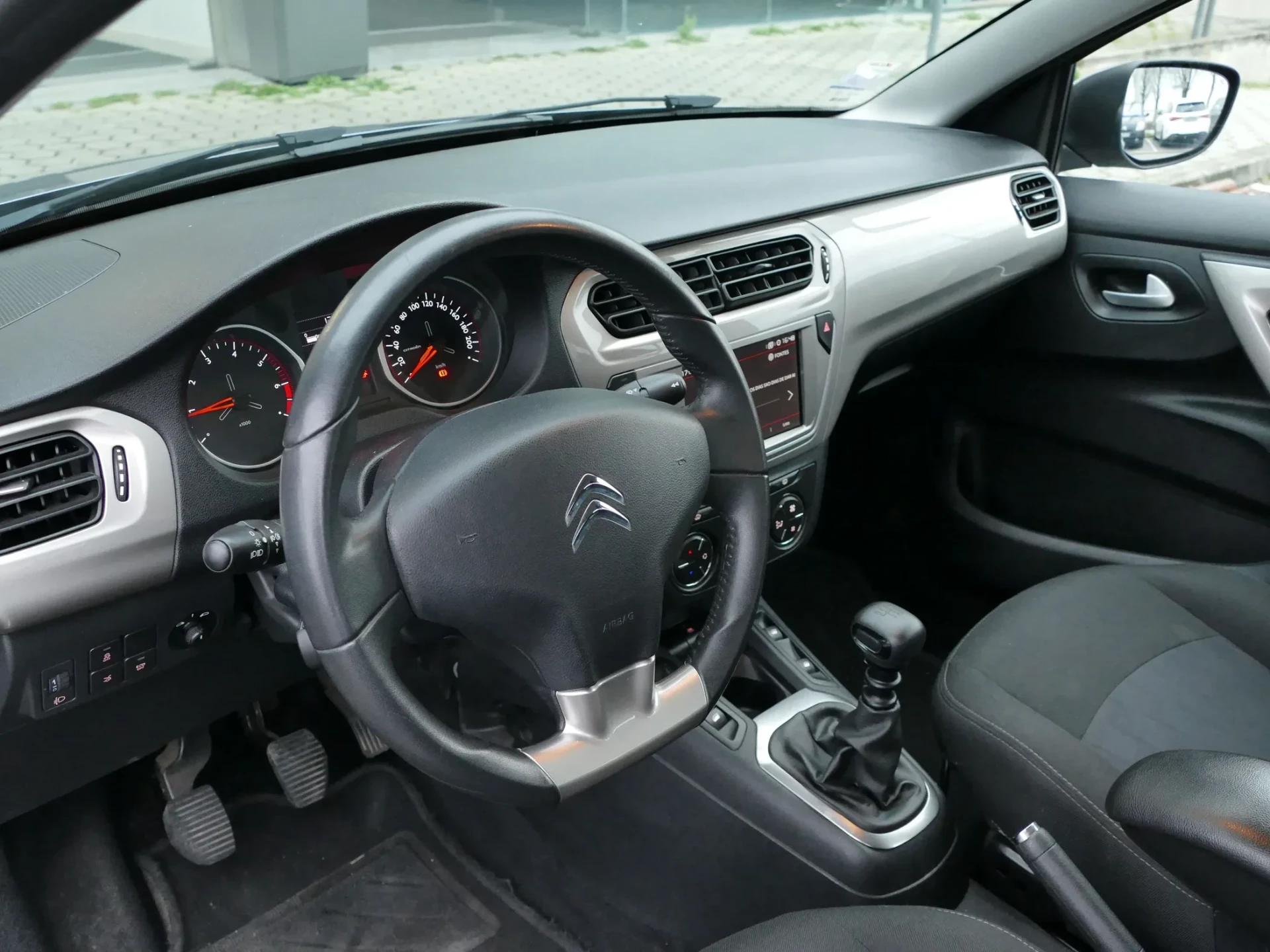 Citroën C-Elysée 1.5 BlueHDi Shine 8