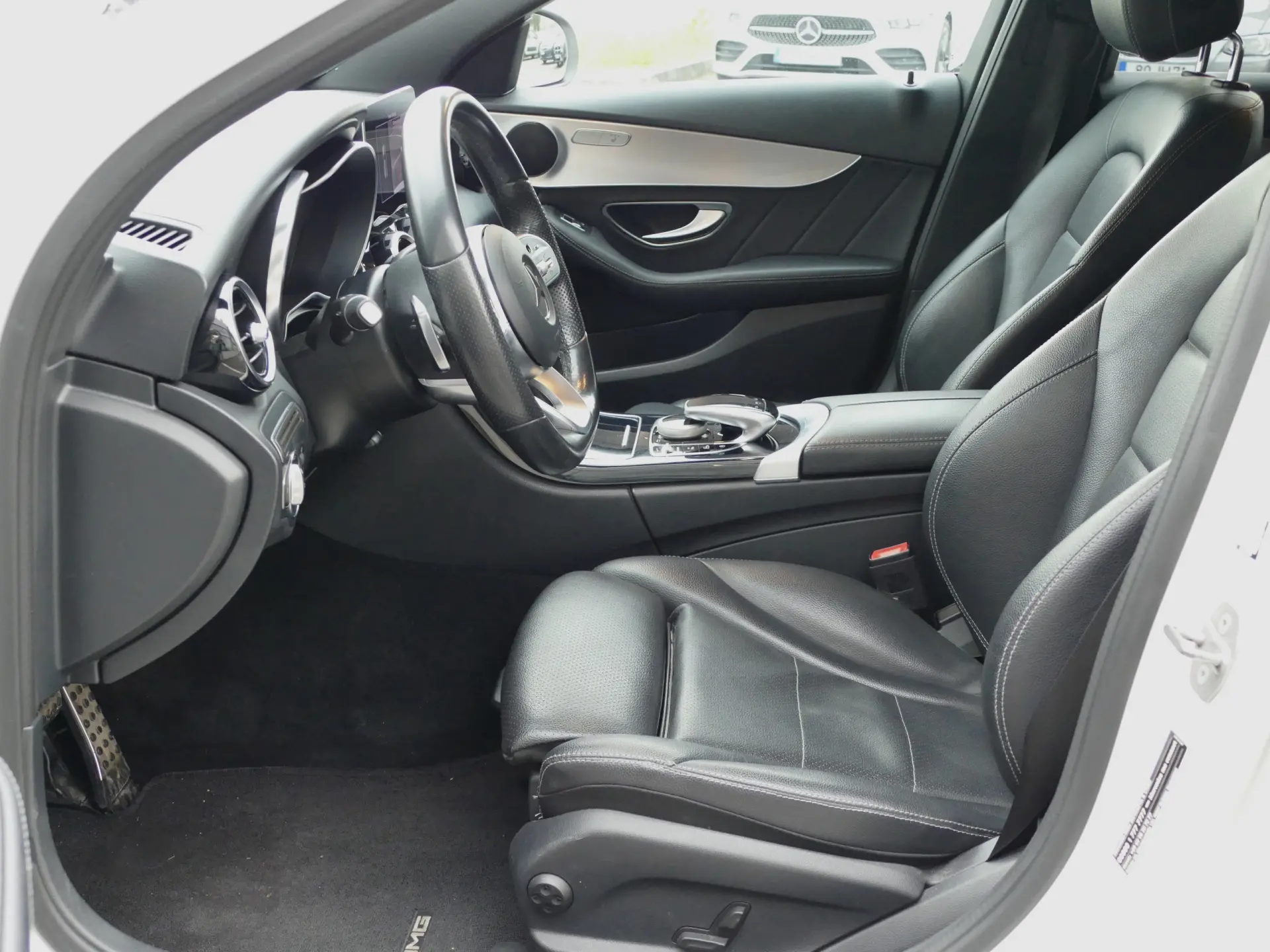 Mercedes-Benz C 220 d AMG Line 27