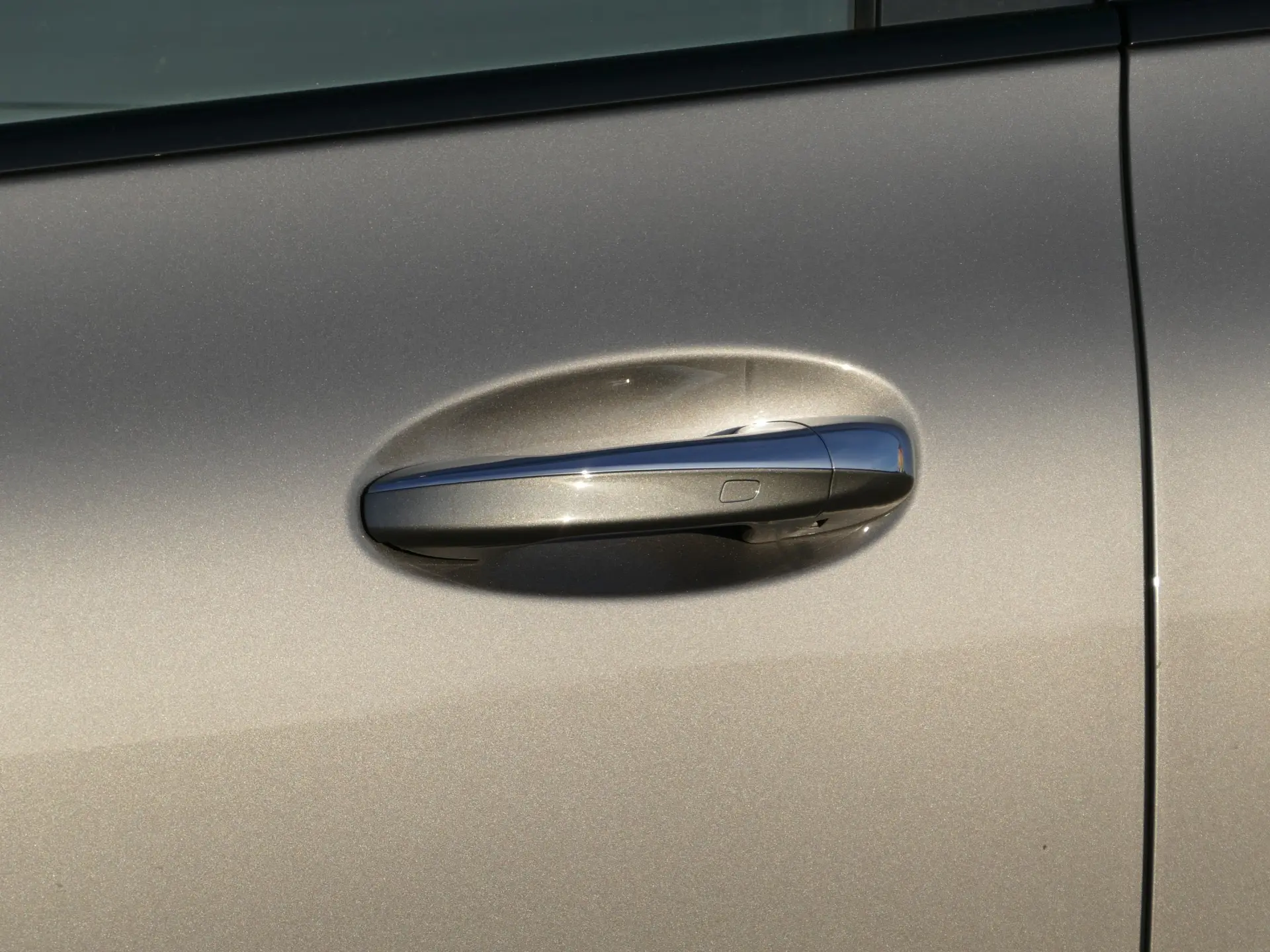 Mercedes-Benz EQA 250 AMG Line 8