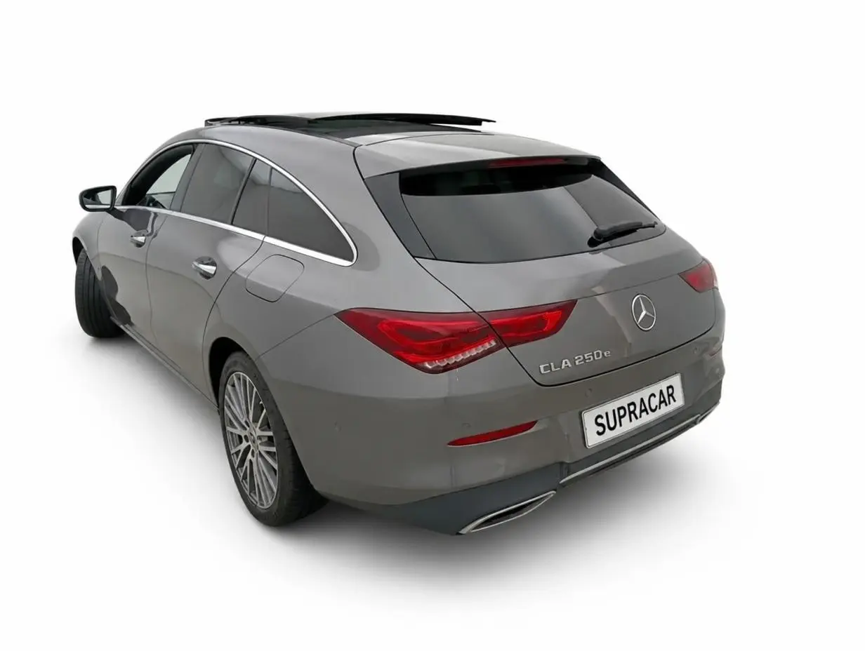 Mercedes-Benz CLA 250 e Shooting Brake Progressive 4
