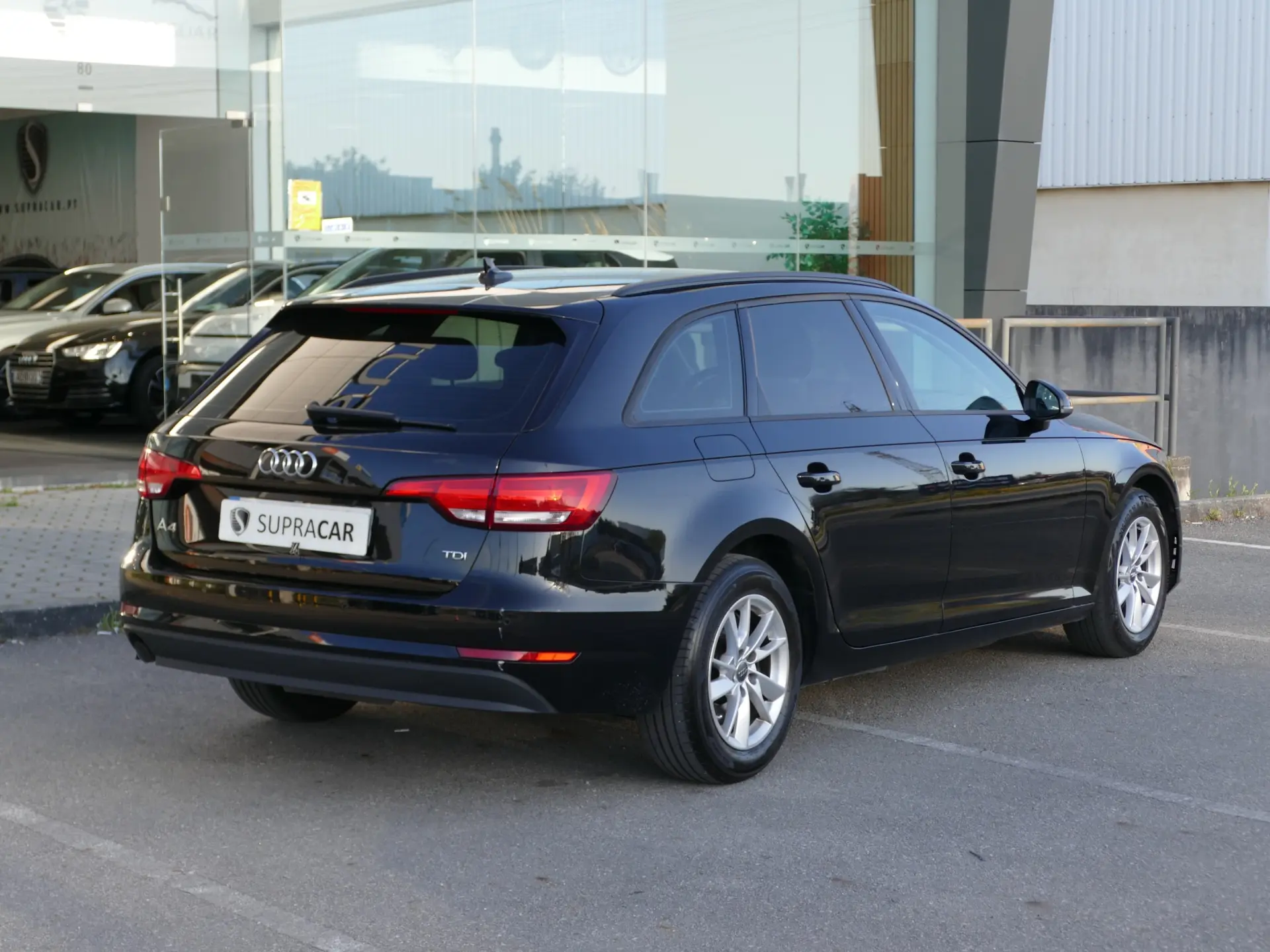 Audi A4 Avant 2.0 TDI 3