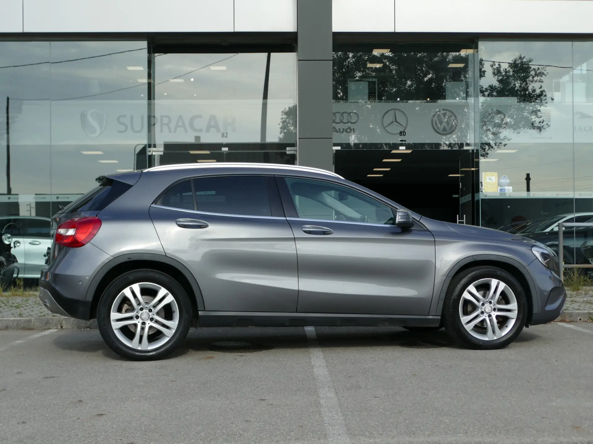 Mercedes-Benz GLA 180 d Urban Aut. 16