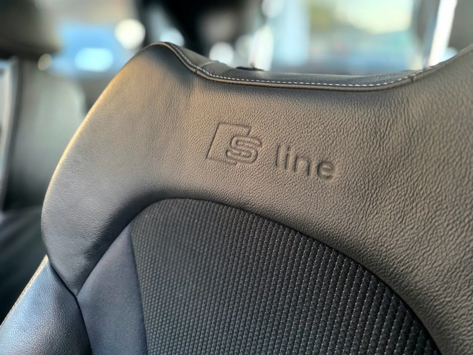 Audi A1 Sportback 2.0 TDi S-line 23