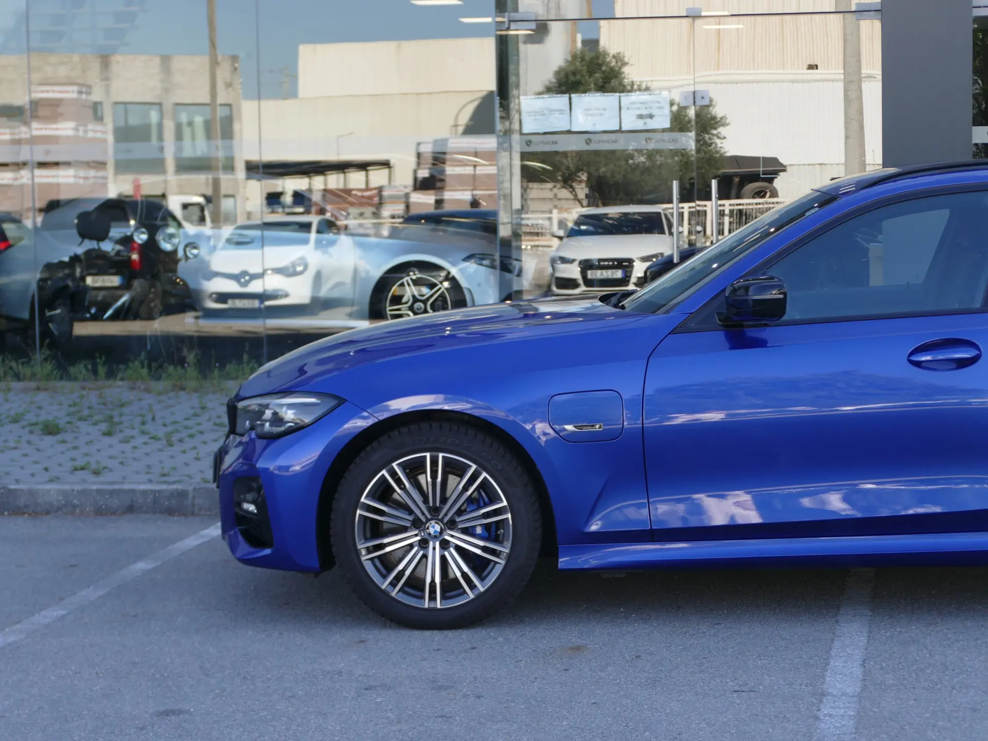 BMW 330 e Pack Desportivo M Auto 16