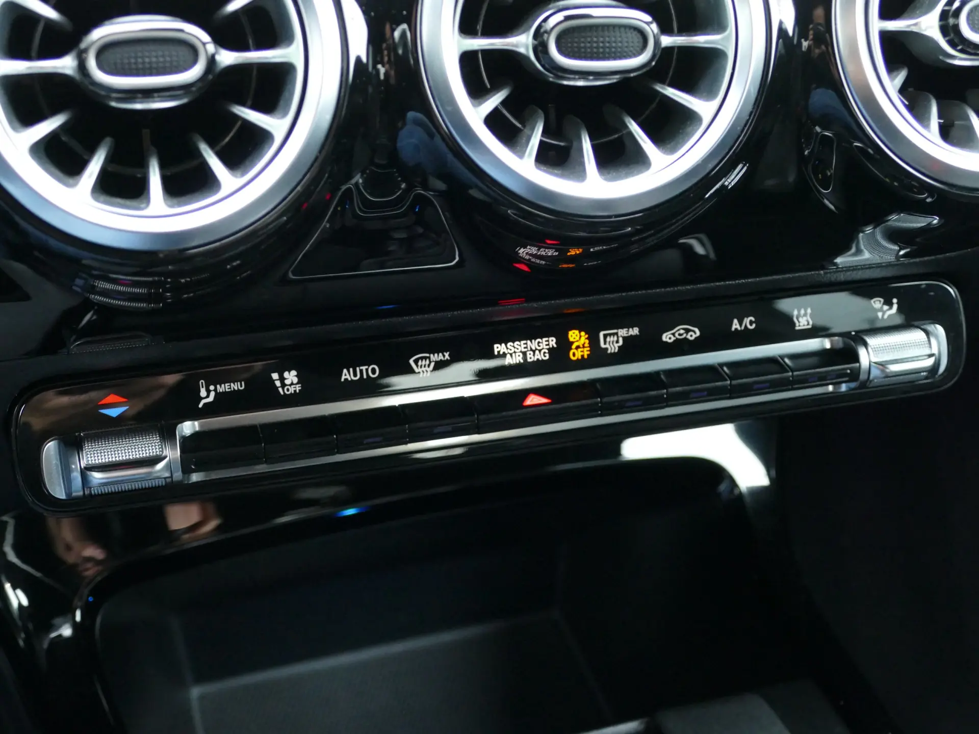 Mercedes-Benz CLA 250 e AMG Line 20