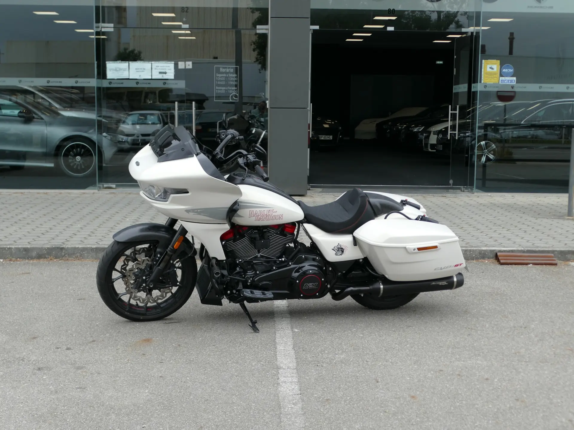 Harley-Davidson FL CVO ROAD GLIDE ST 28