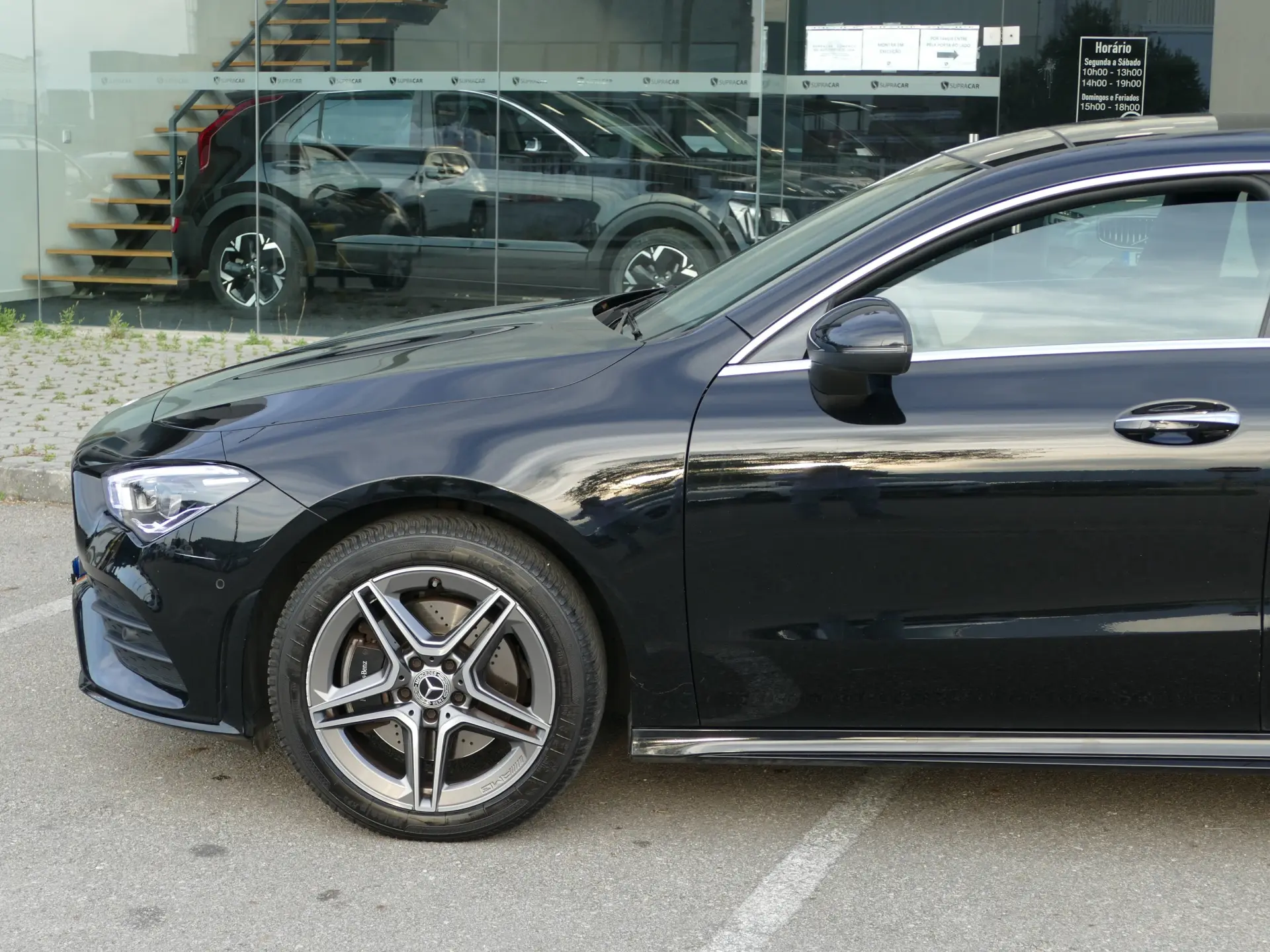 Mercedes-Benz CLA 250 e Shooting Brake AMG Line 14