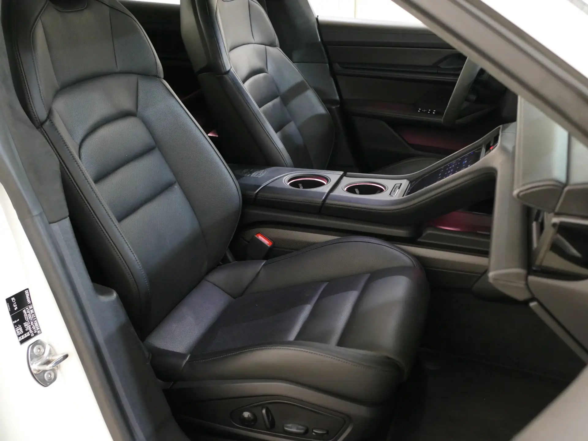 Porsche Taycan Turbo S 30