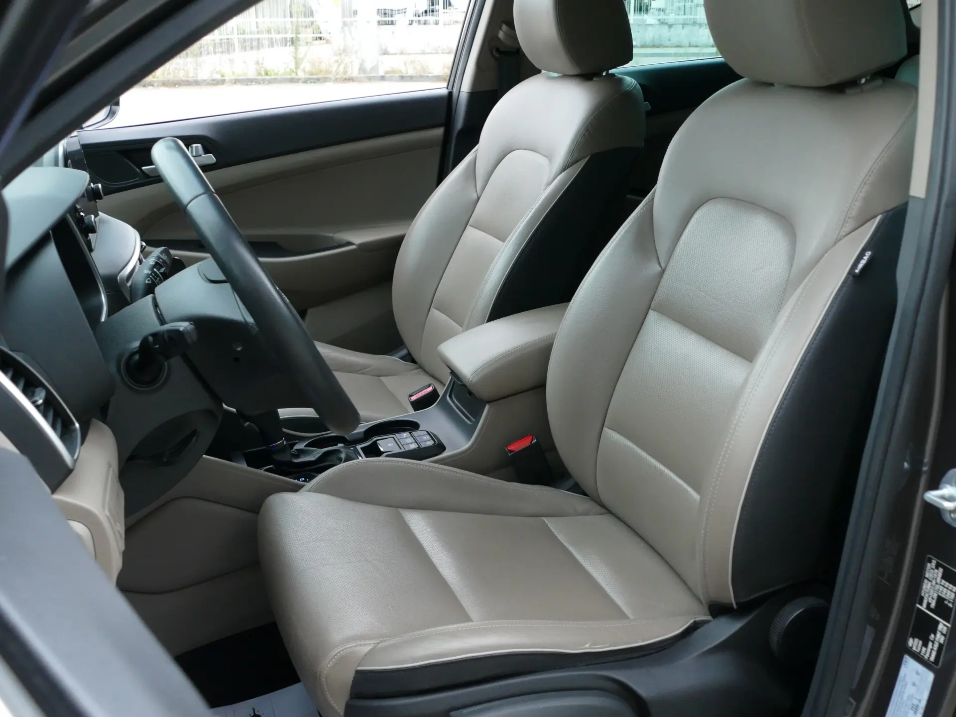 Hyundai Tucson 1.6 CRDi Premium DCT 26
