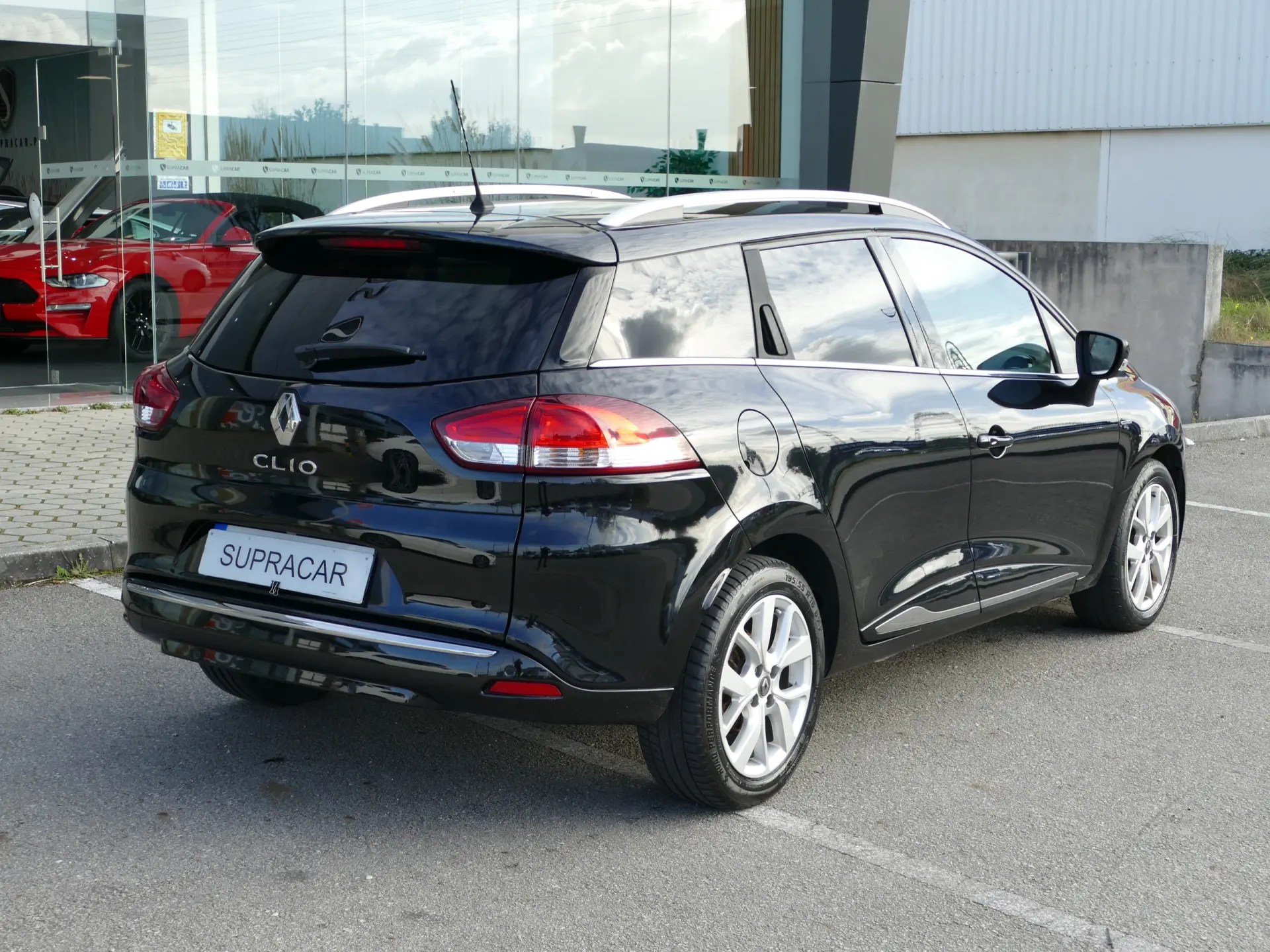 Renault Clio Sport Tourer 0.9 TCe Limited 3