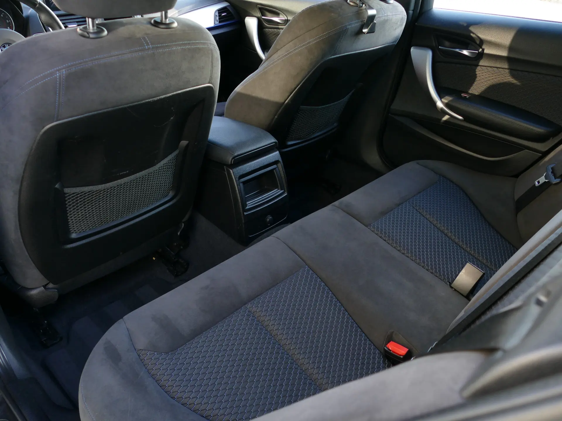 BMW 116 d Pack M Shadow 31