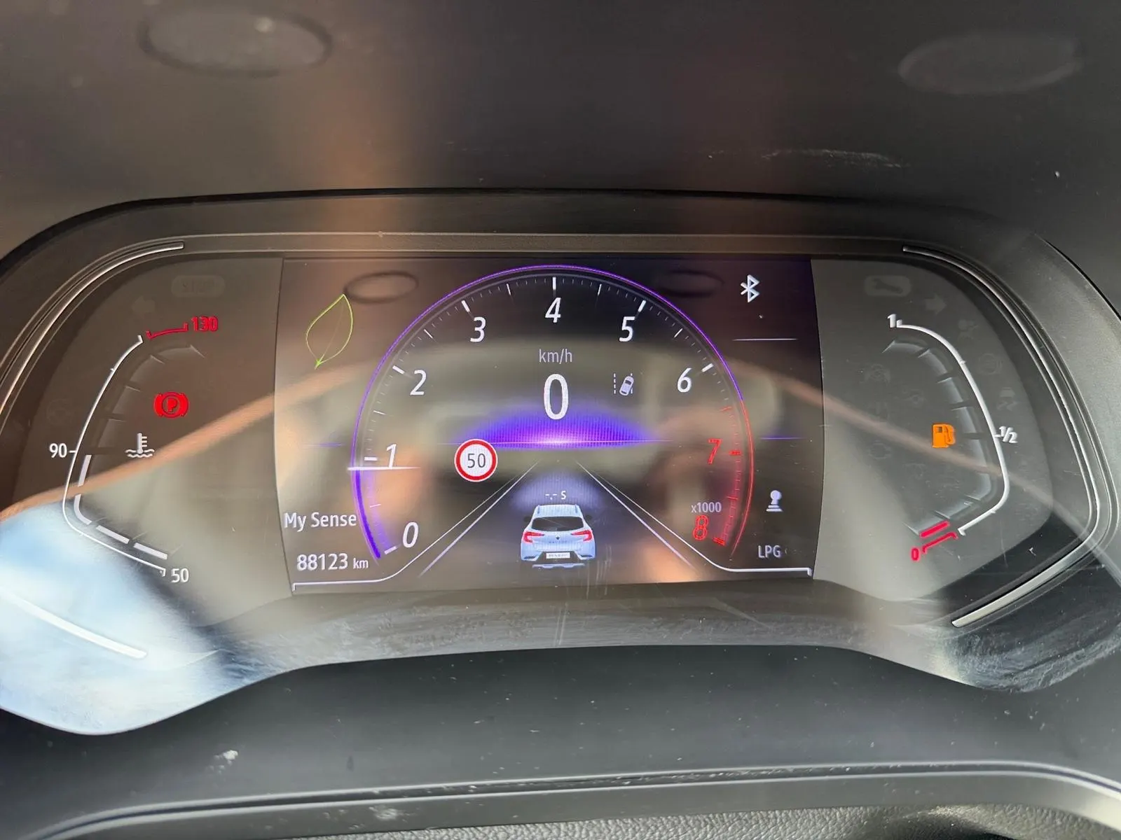 Renault Captur 1.0 TCe Exclusive Bi-Fuel 10