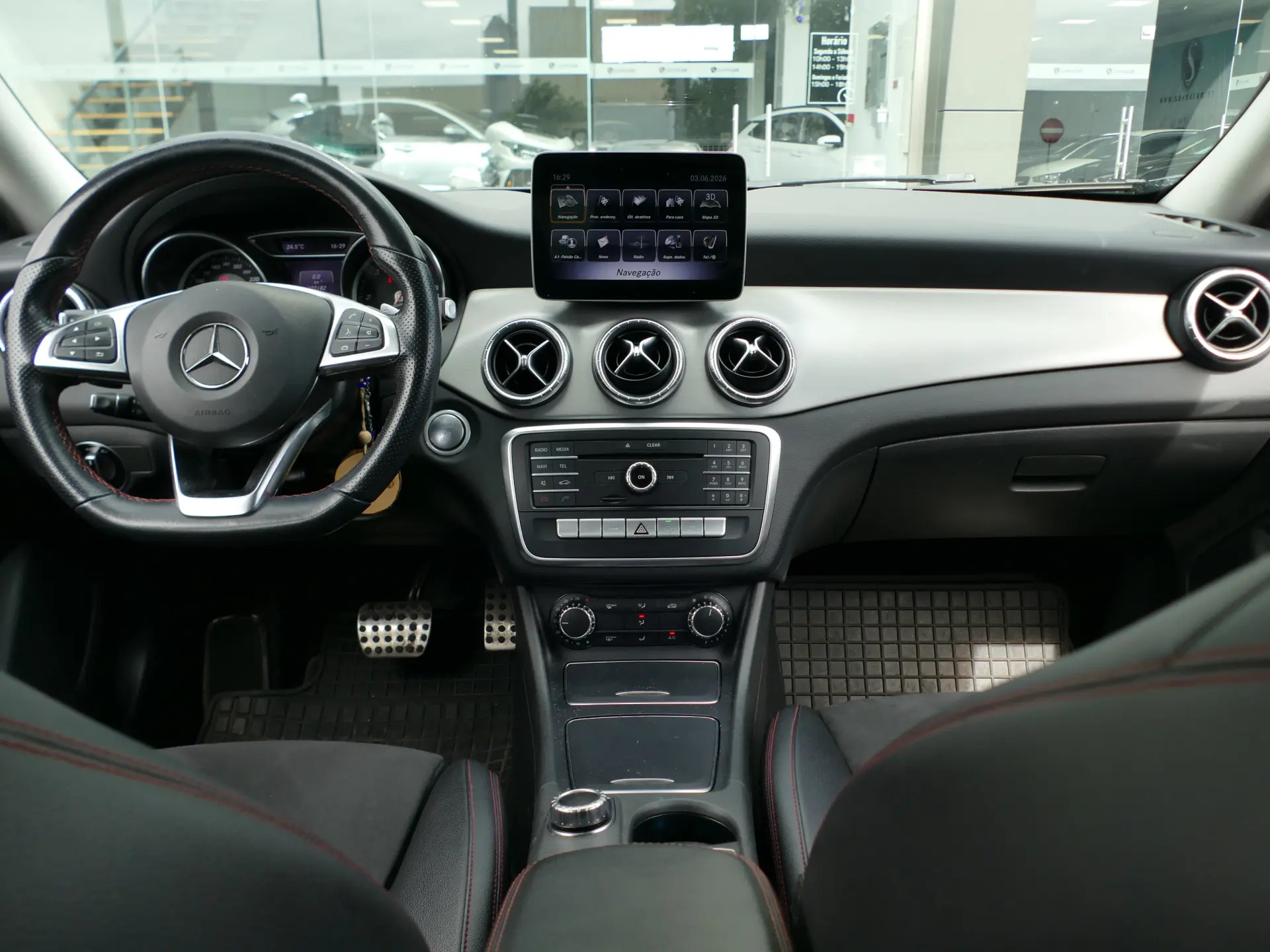 Mercedes-Benz CLA 200 d AMG Line Aut. 34