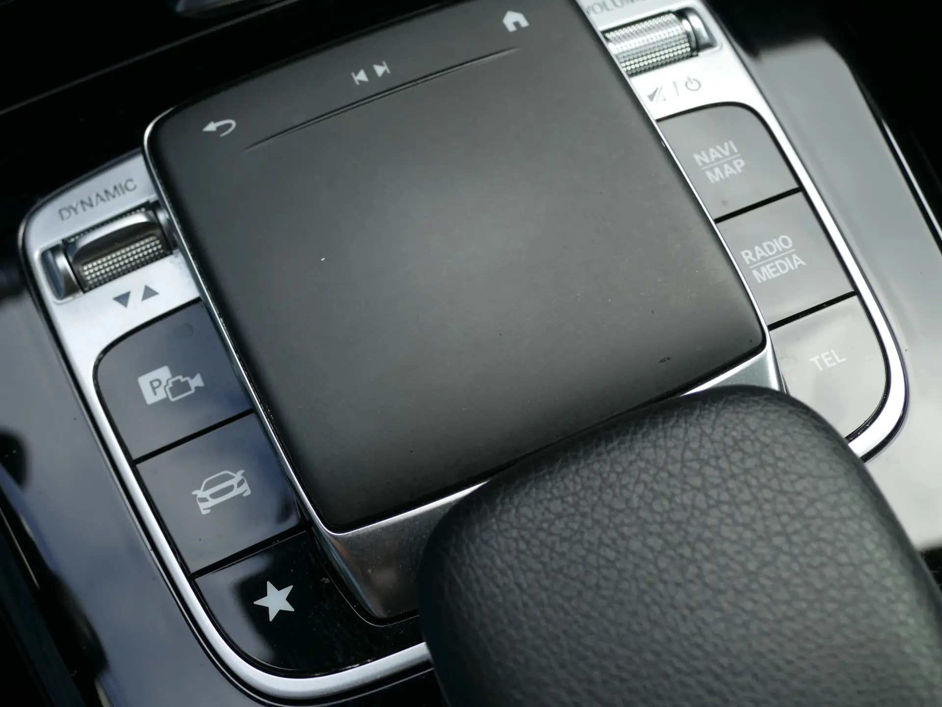 Mercedes-Benz A 180 Limousine d AMG Line Aut. 24