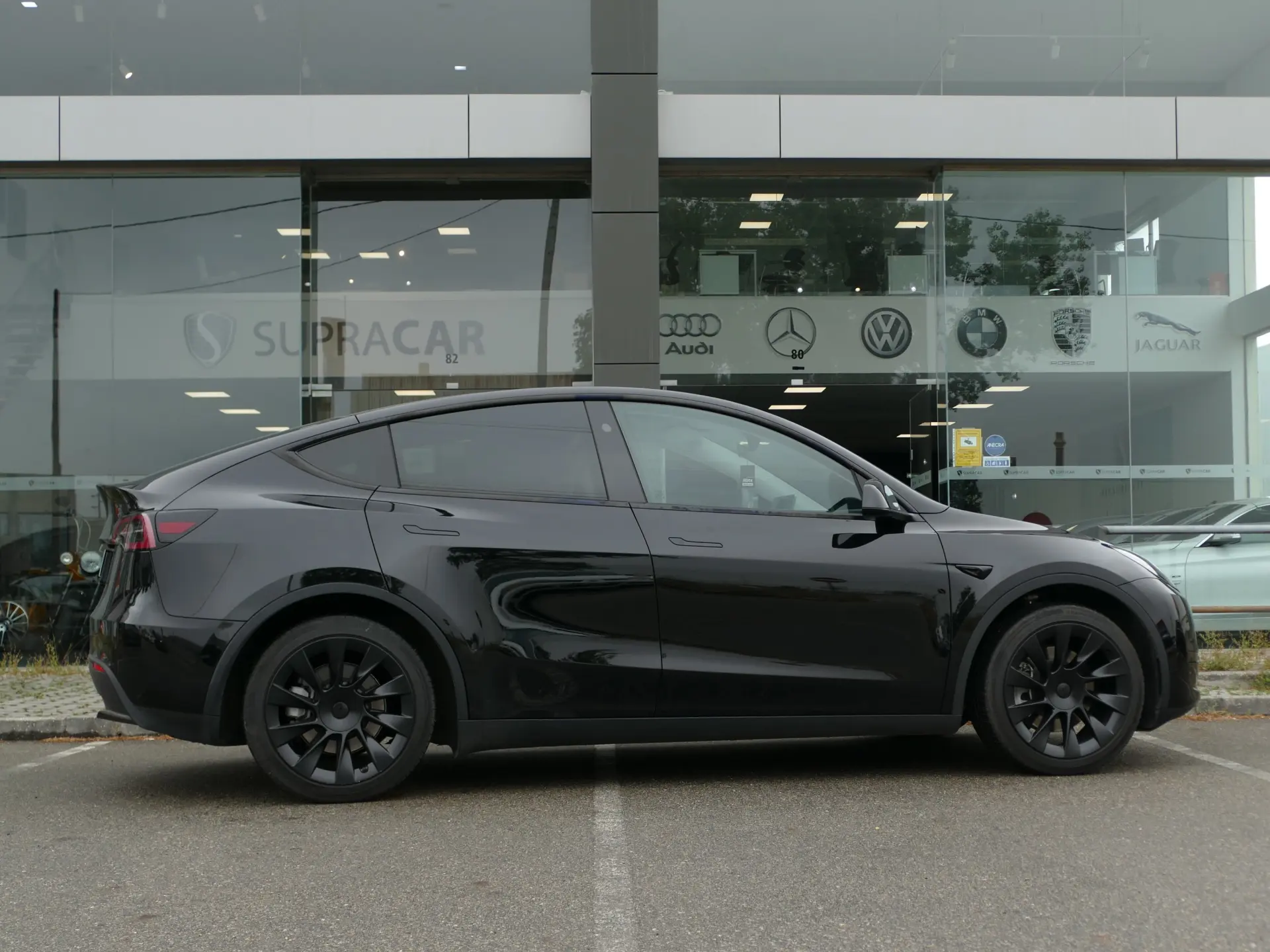 Tesla Model Y Tração Traseira 17