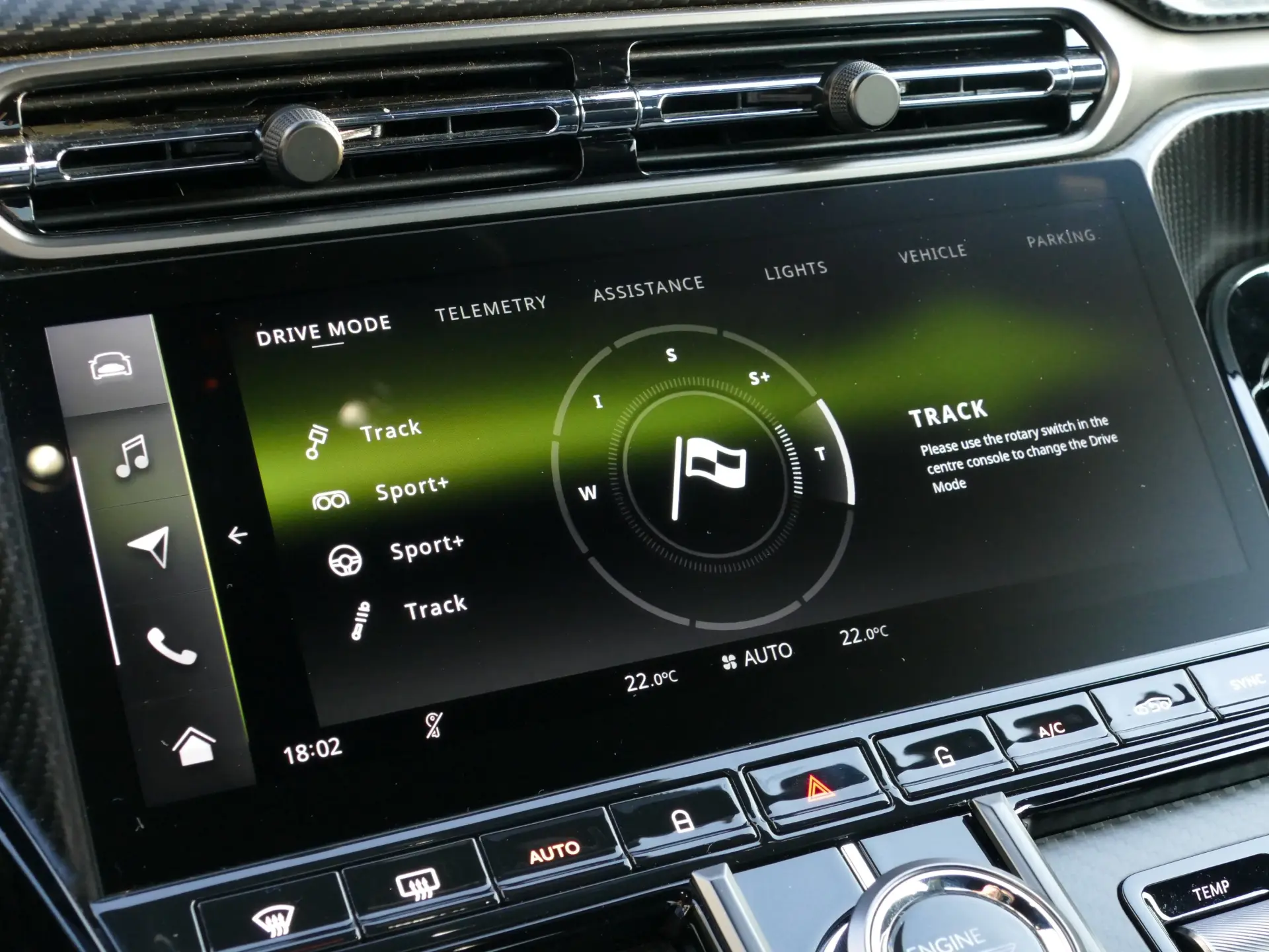 Aston Martin Vantage Coupe V8 36