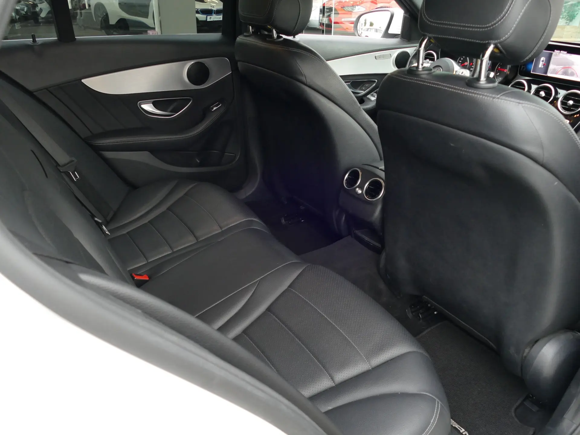 Mercedes-Benz C 220 d AMG Line 33