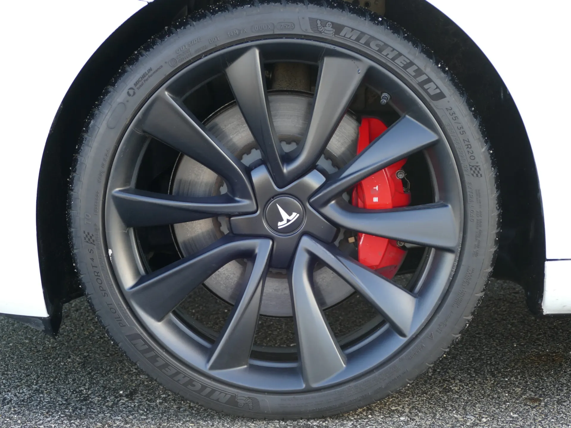 Tesla Model 3 Performance Dual Motor AWD 5