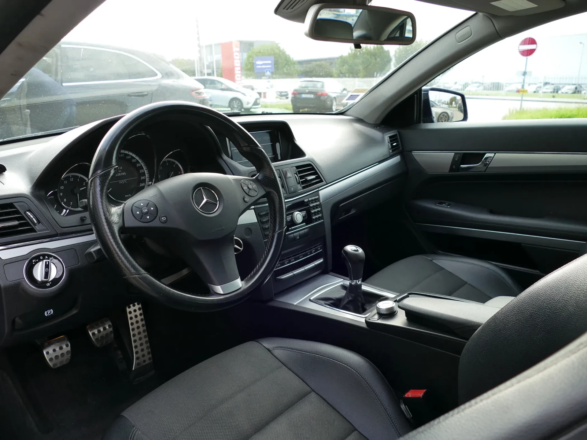 Mercedes-Benz E 250 CDi Avantgarde BlueEfficiency 16