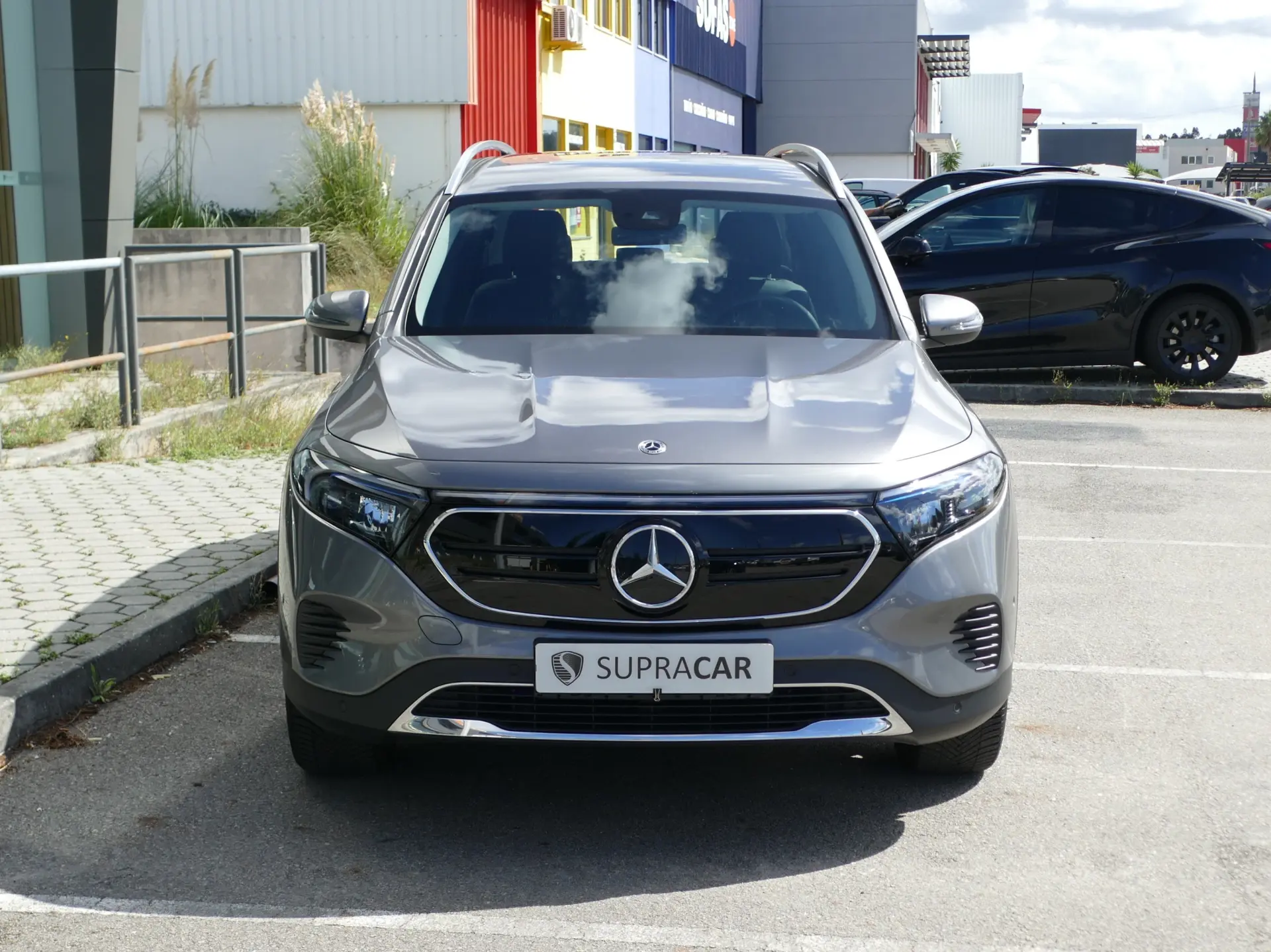 Mercedes-Benz EQB 250 Progressive 2