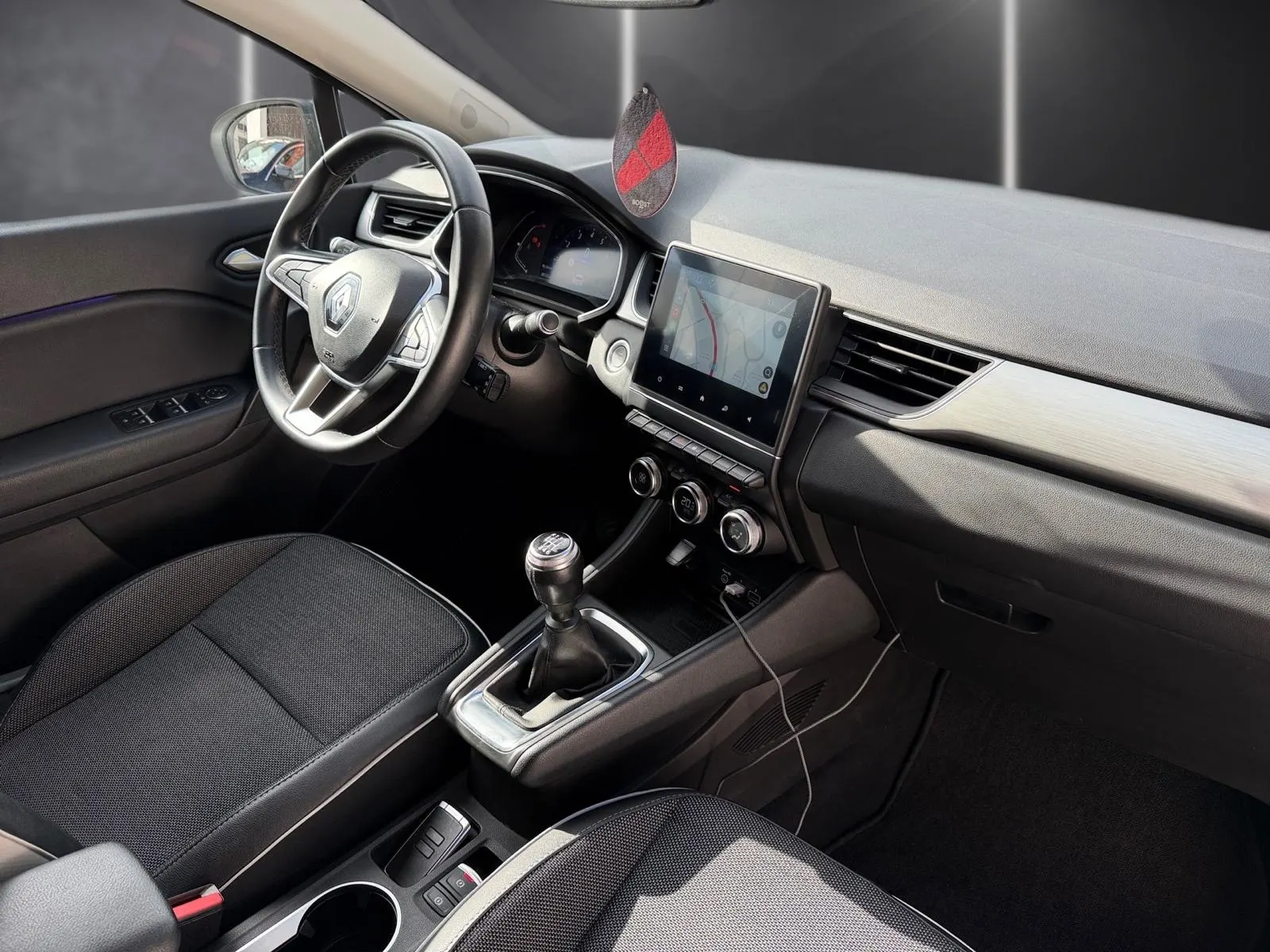 Renault Captur 1.0 TCe Exclusive Bi-Fuel 13