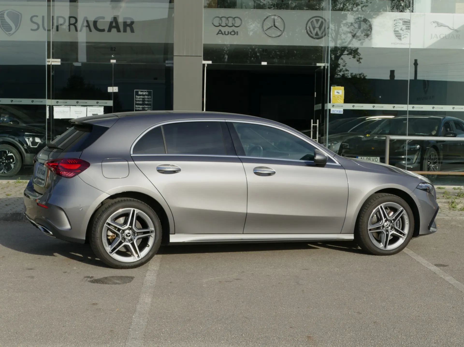Mercedes-Benz A 250 e 16