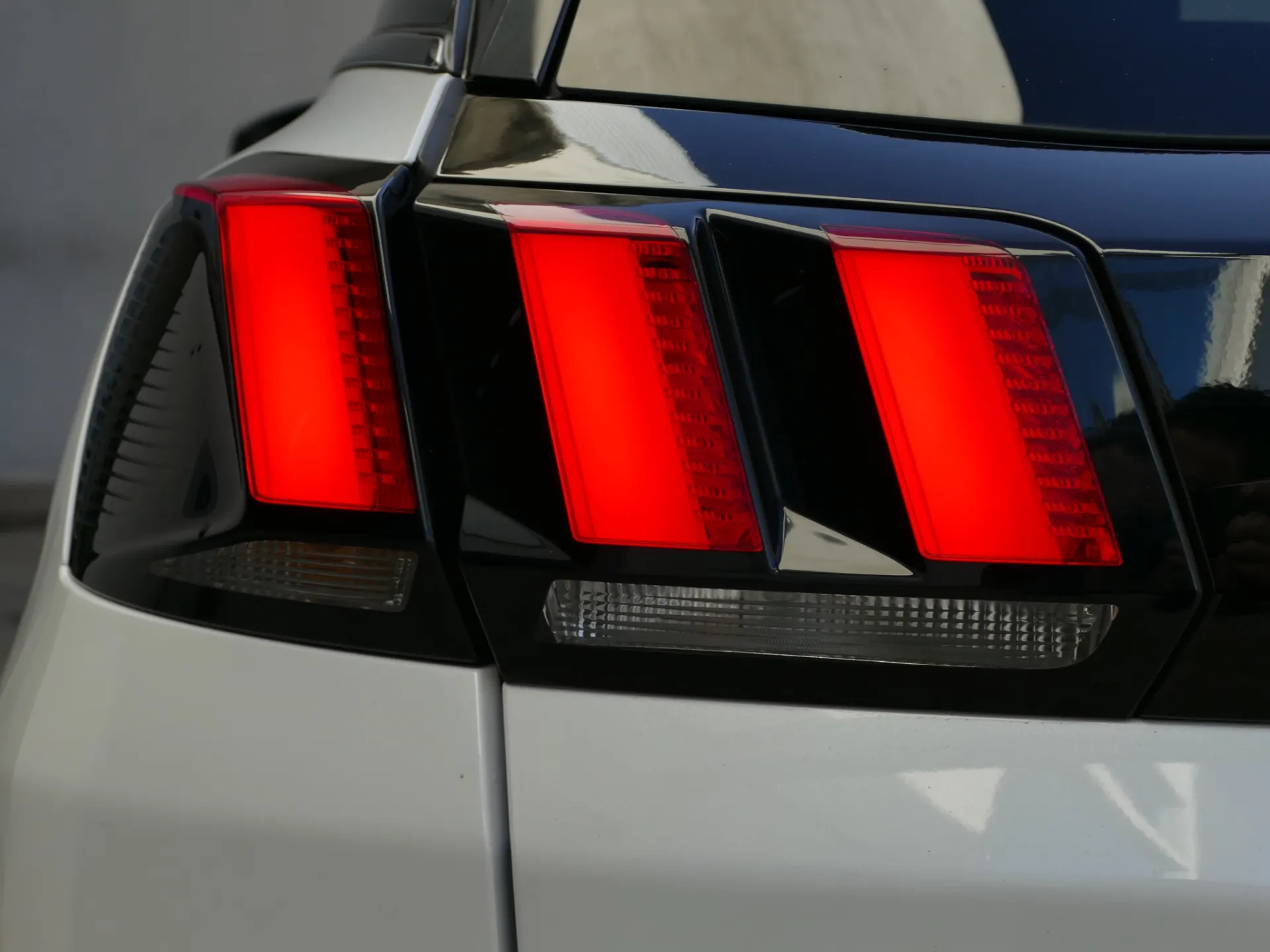 Peugeot 3008 1.5 BlueHDi GT Line EAT8 10