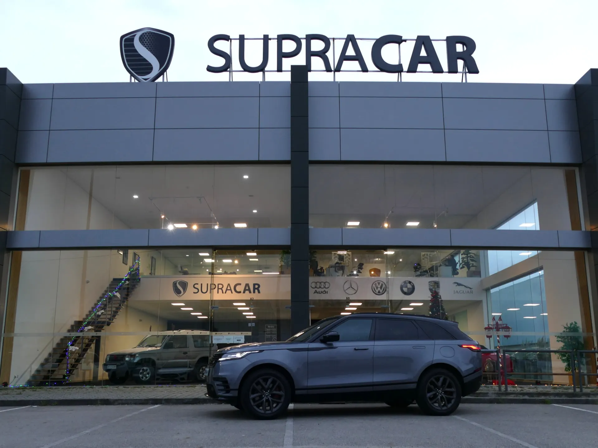 Land Rover Range Rover Velar 2.0 P400e AWD Dynamic SE 43