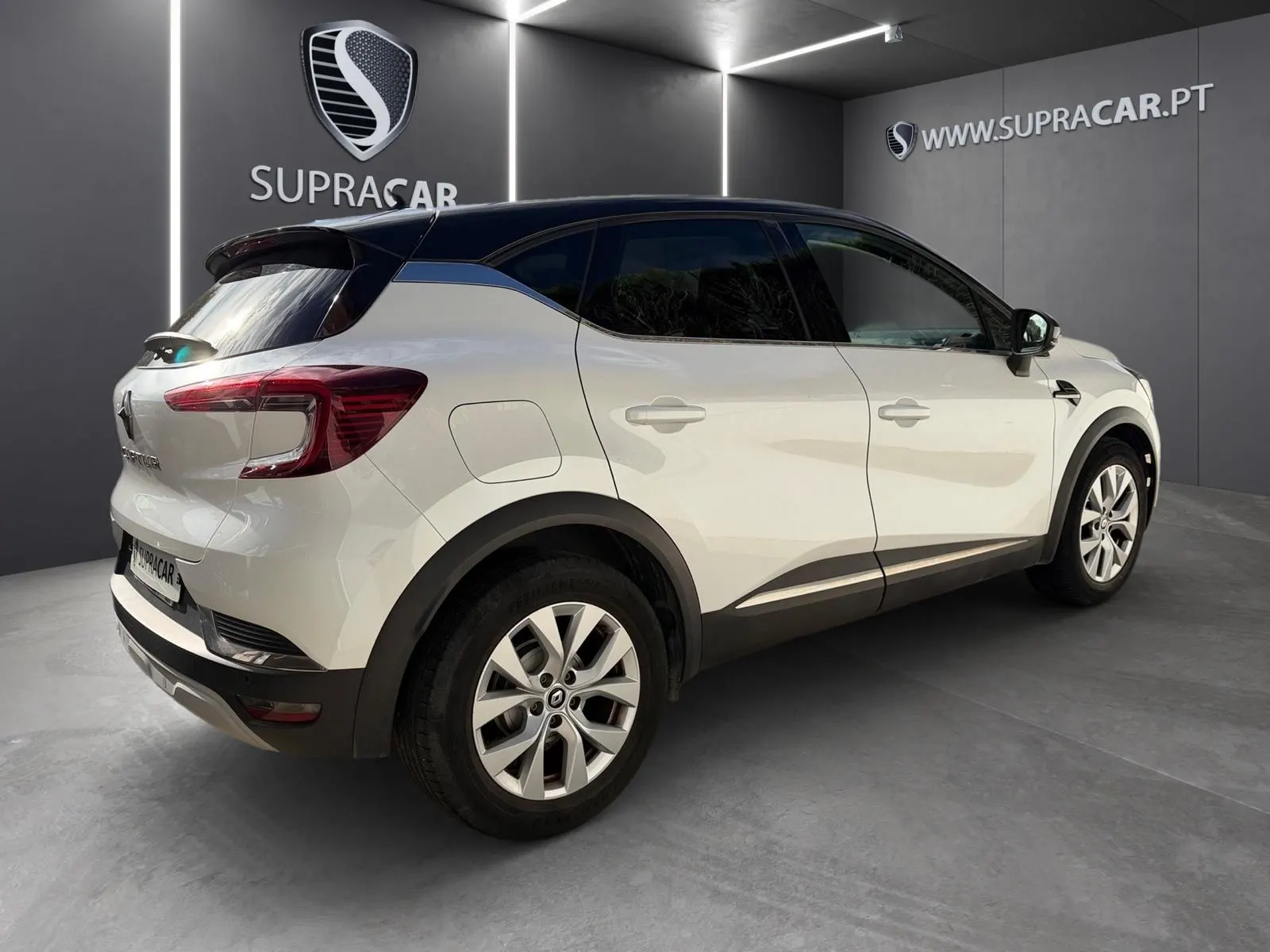 Renault Captur 1.0 TCe Exclusive Bi-Fuel 4