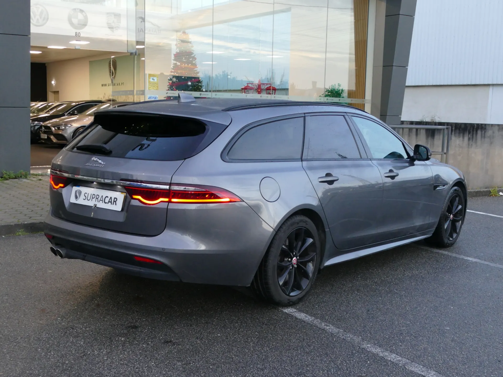 Jaguar XF Sportbrake 2.0 D R-Sport Aut. 3