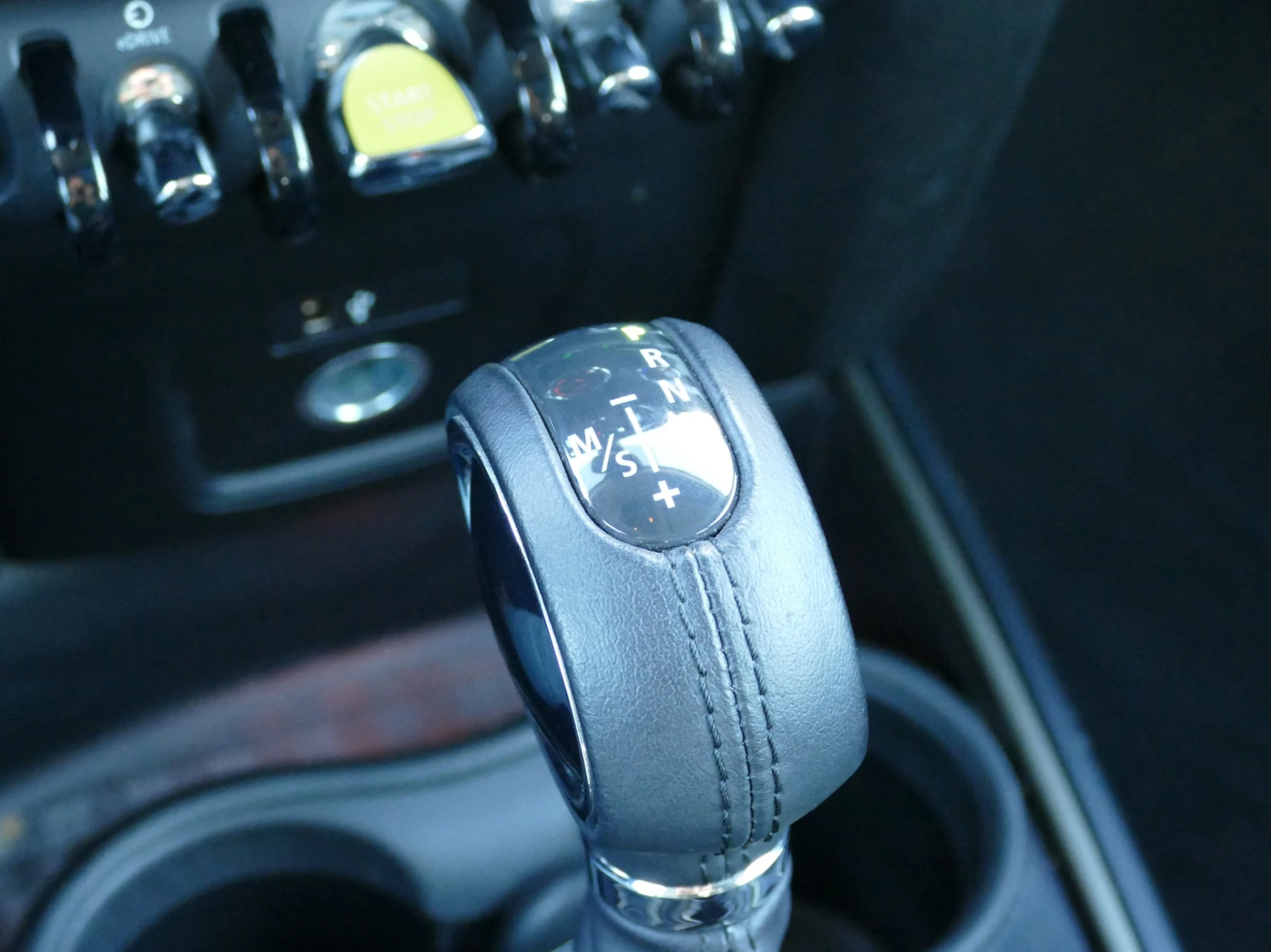 MINI Countryman Cooper SE ALL4 Auto 46