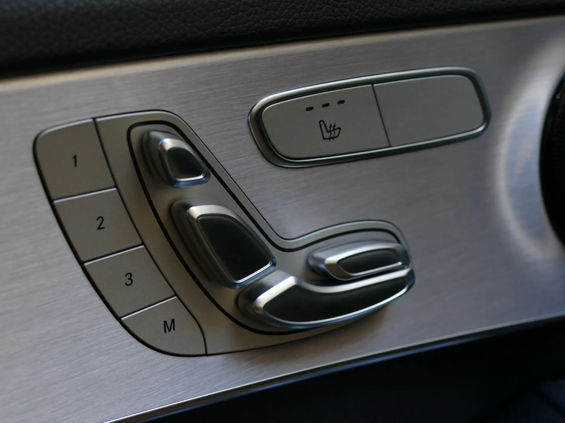 Mercedes-Benz C 300 de AMG Line 24